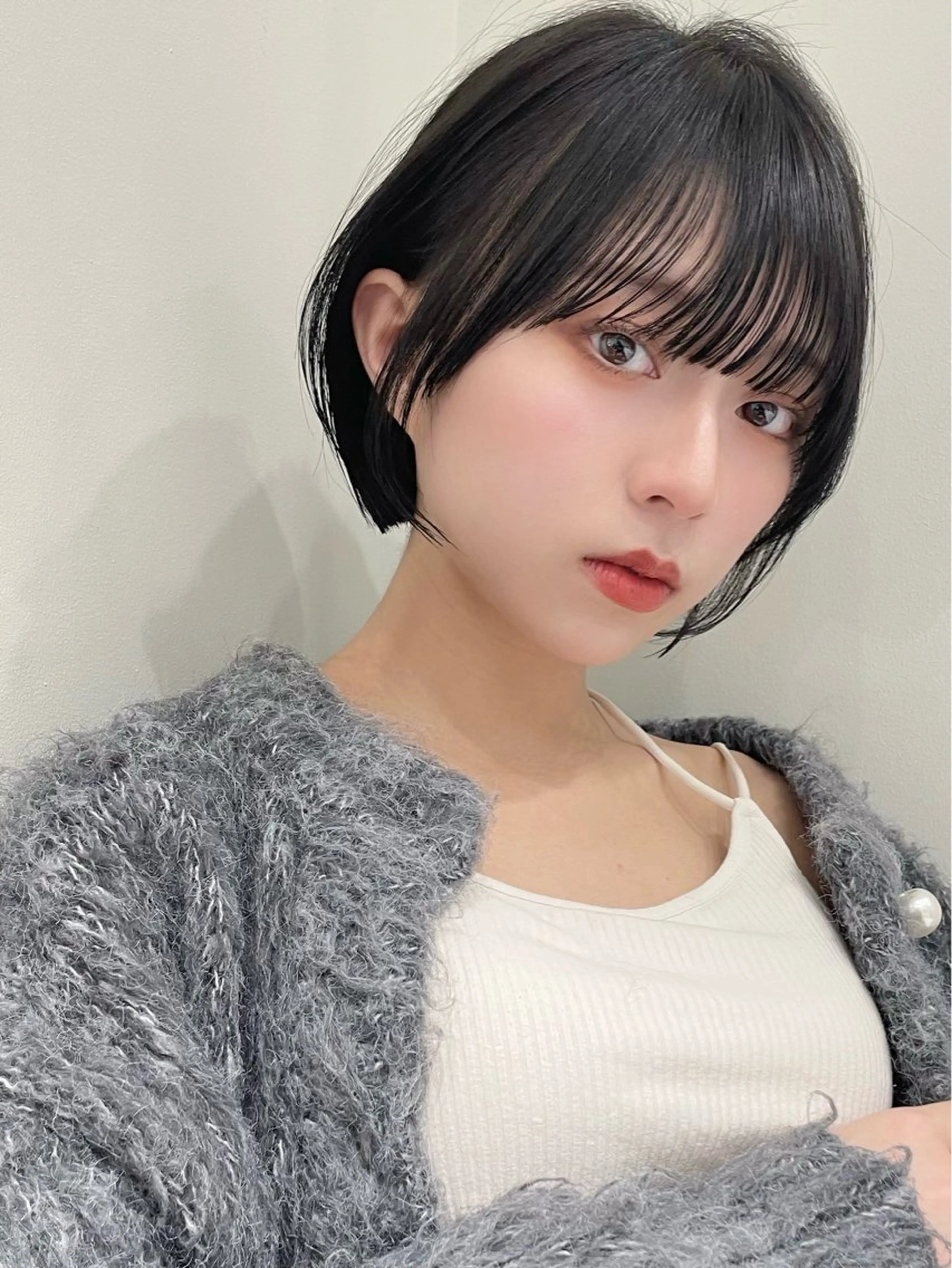 ショート カラー 小顔ボブ jilblanカホのヘアスタイル