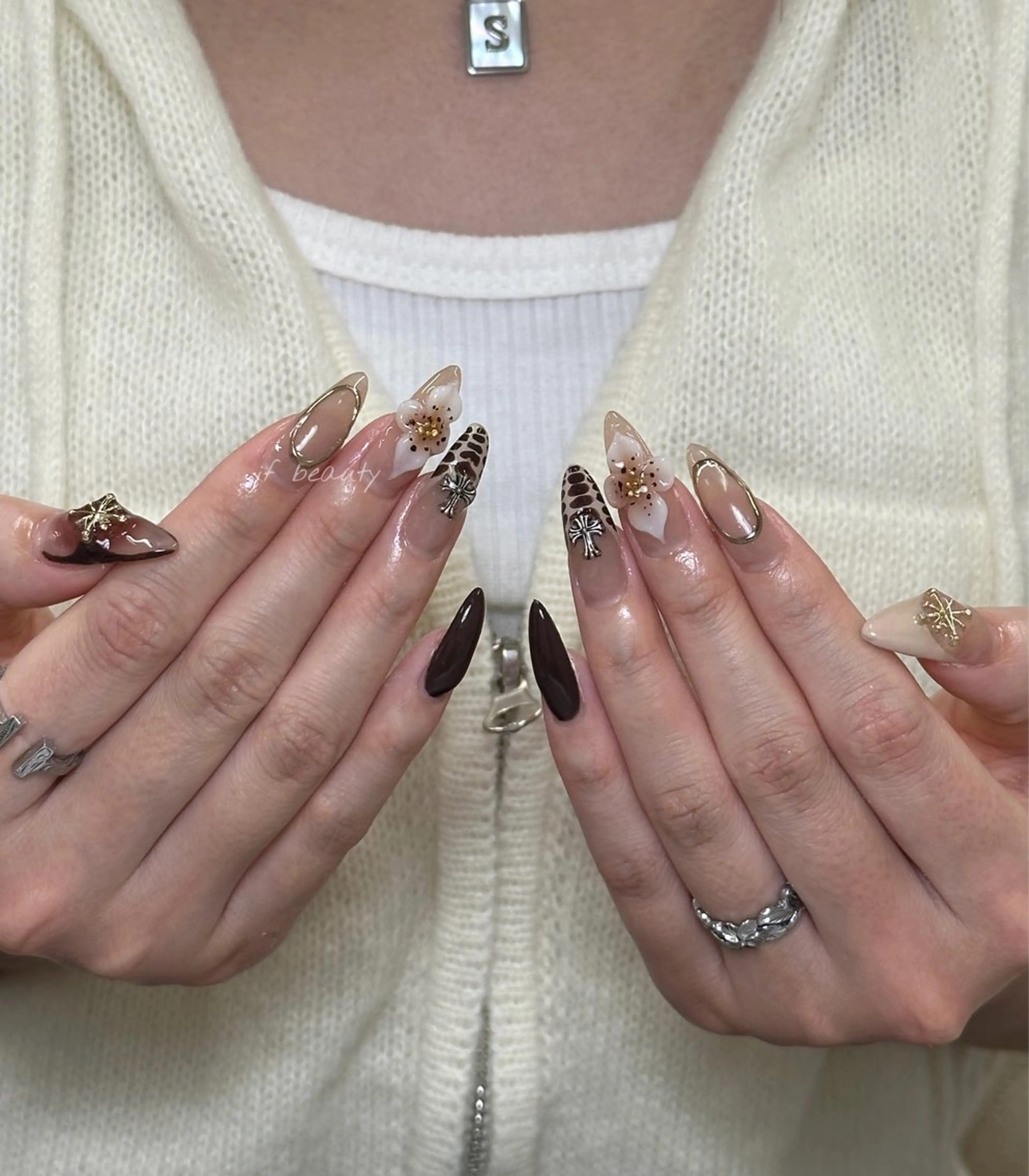 ネイル アートネイル ジェルネイル グラデーション パラジェル ワンホンネイル ハンドネイル if Hair＆Nail Salon所属・IKA /海外ネイル /個性派/ワンホンのネイルデザイン