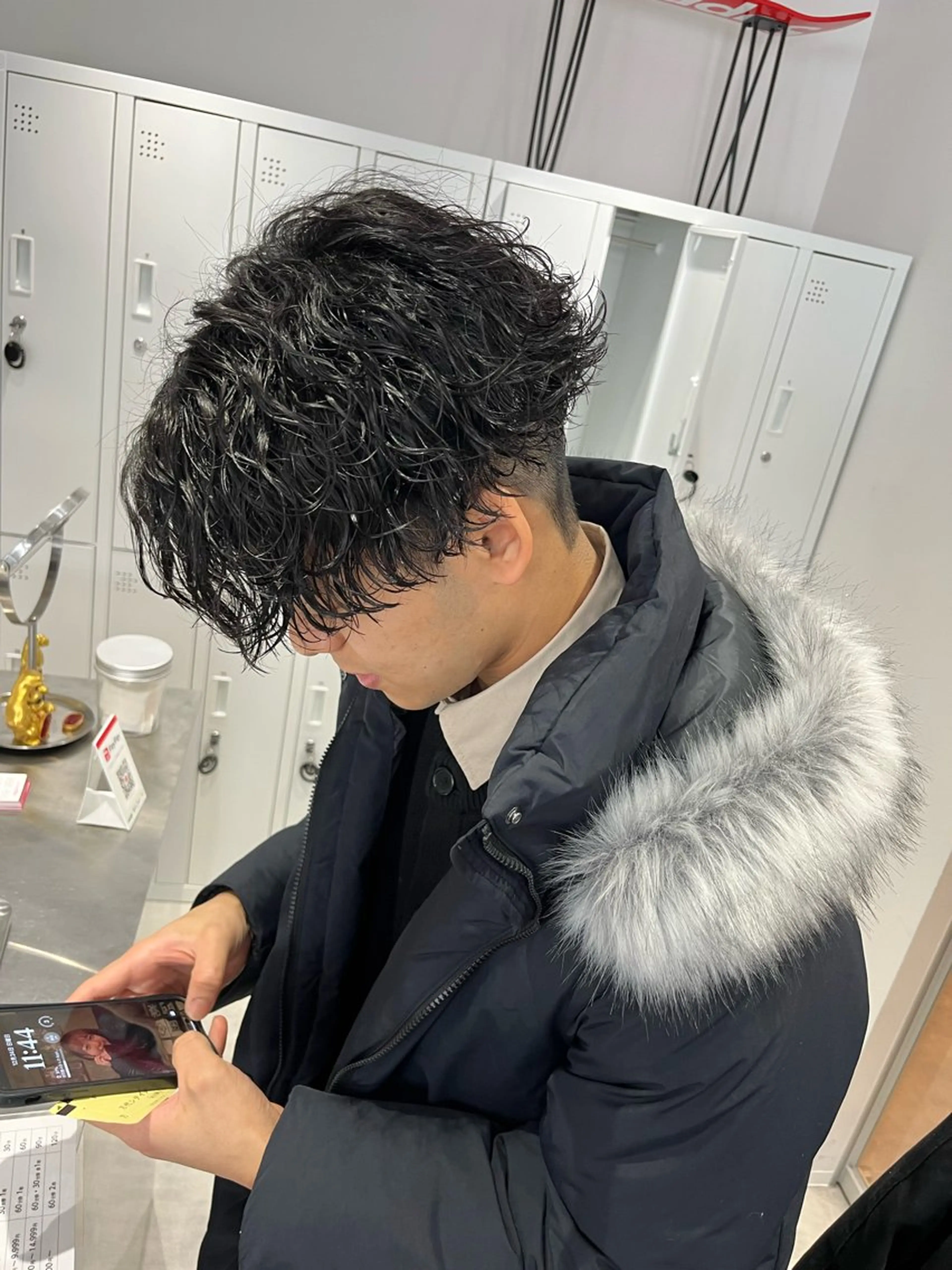 ショート パーマ メンズ センターパート メンズパーマ スパイキーショート 波巻きパーマ ショートヘア 波巻きスパイラル🌀 新潟/万代/山下優のヘアスタイル