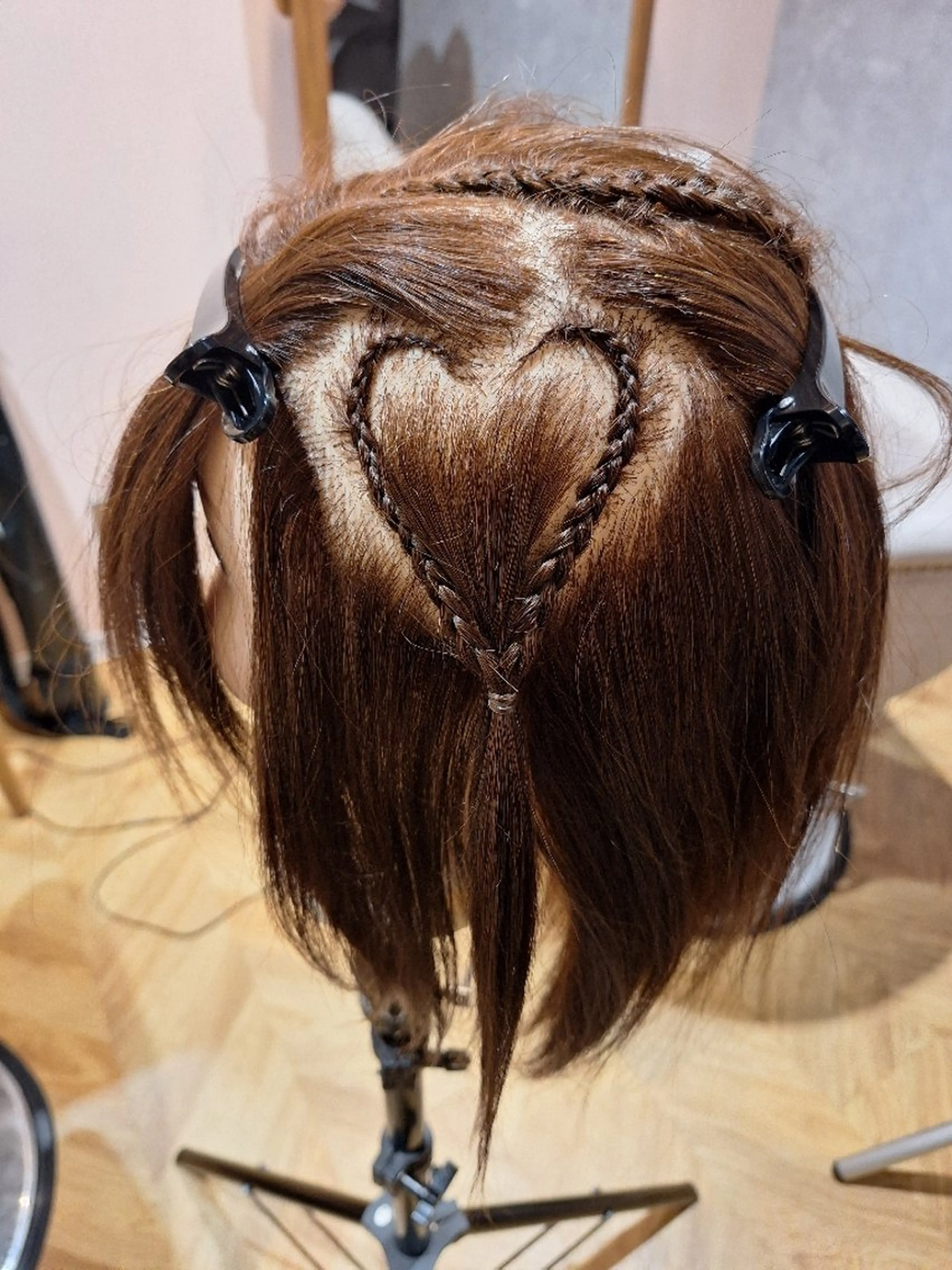 ヘアアレンジ 艶髪縮毛矯正🪽💫 安田彩愛のヘアスタイル