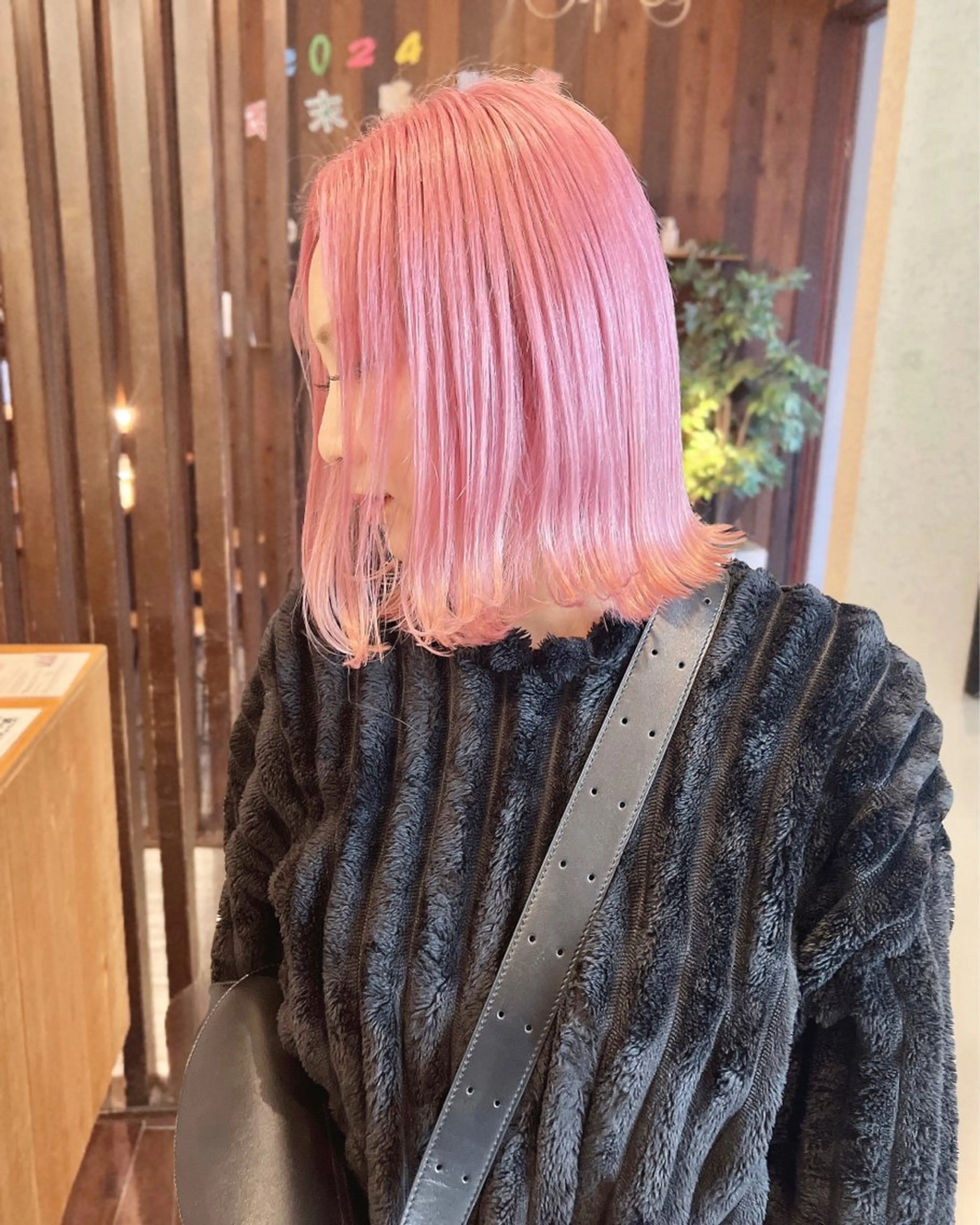 ミディアム カラー ヘアカラー 具志 正太のヘアスタイル