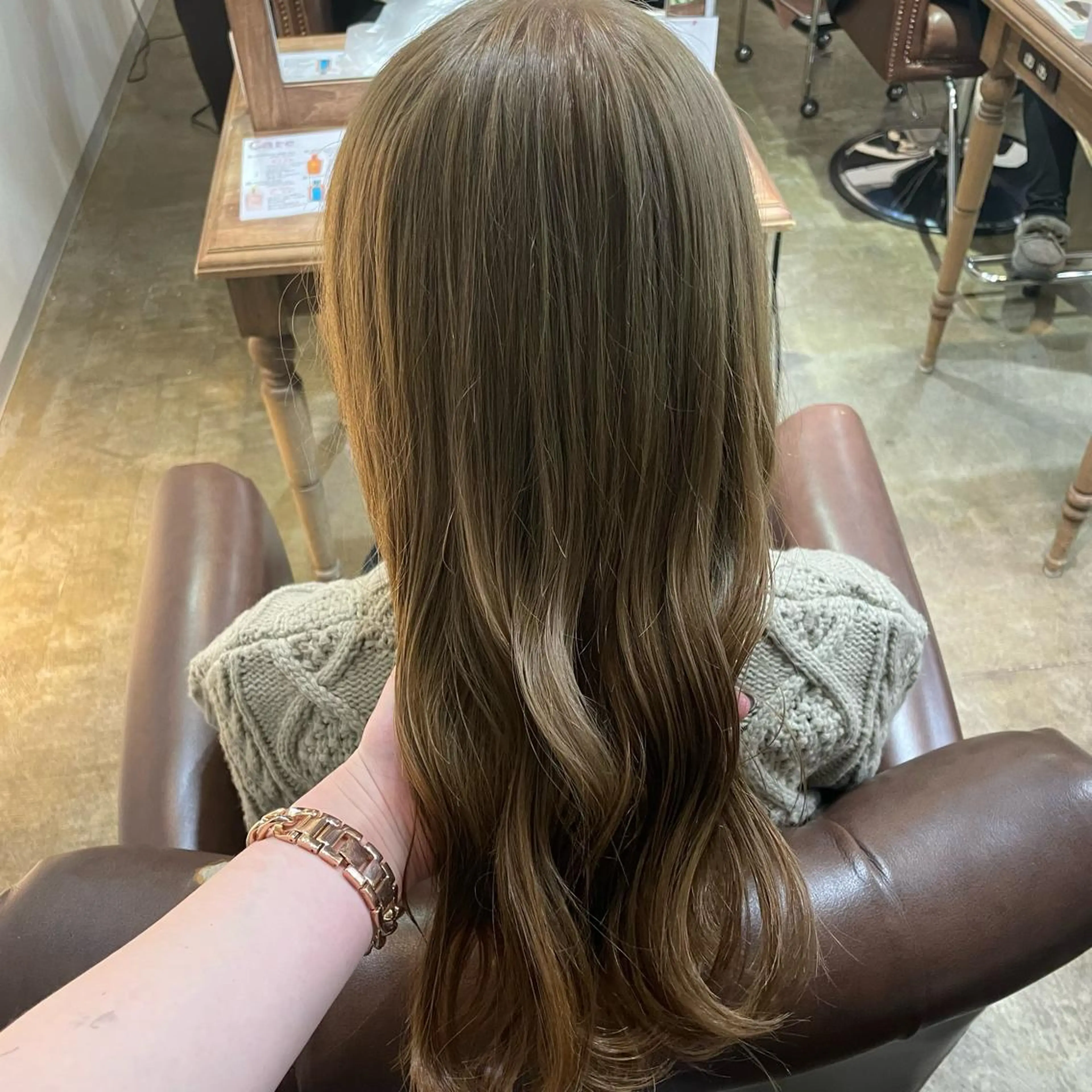 ロング カラー ヘアカラー トリートメント FERIAあべの KARINのヘアスタイル
