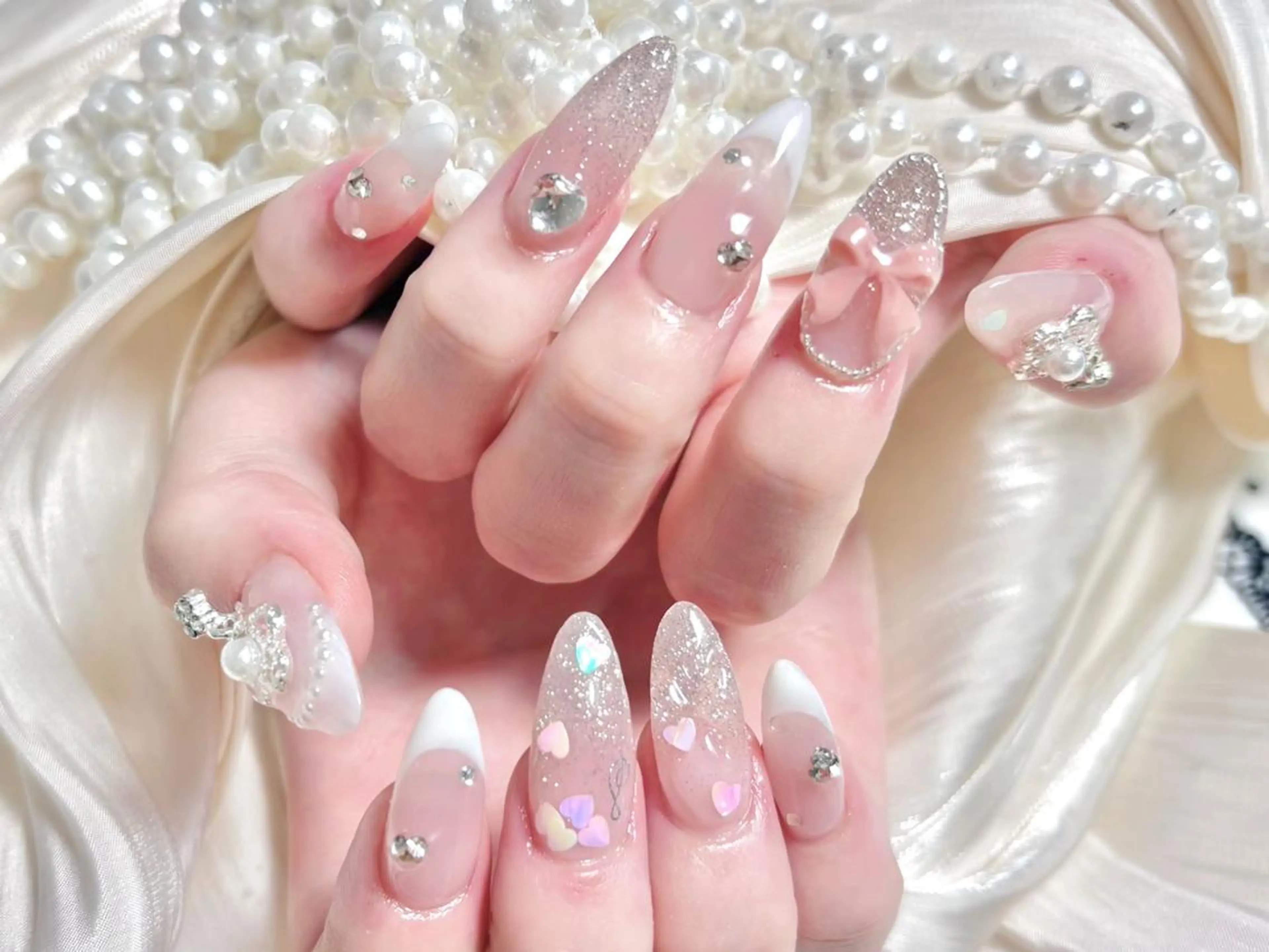 ネイル りんか🪽 ワンホンネイル🍬のネイルデザイン