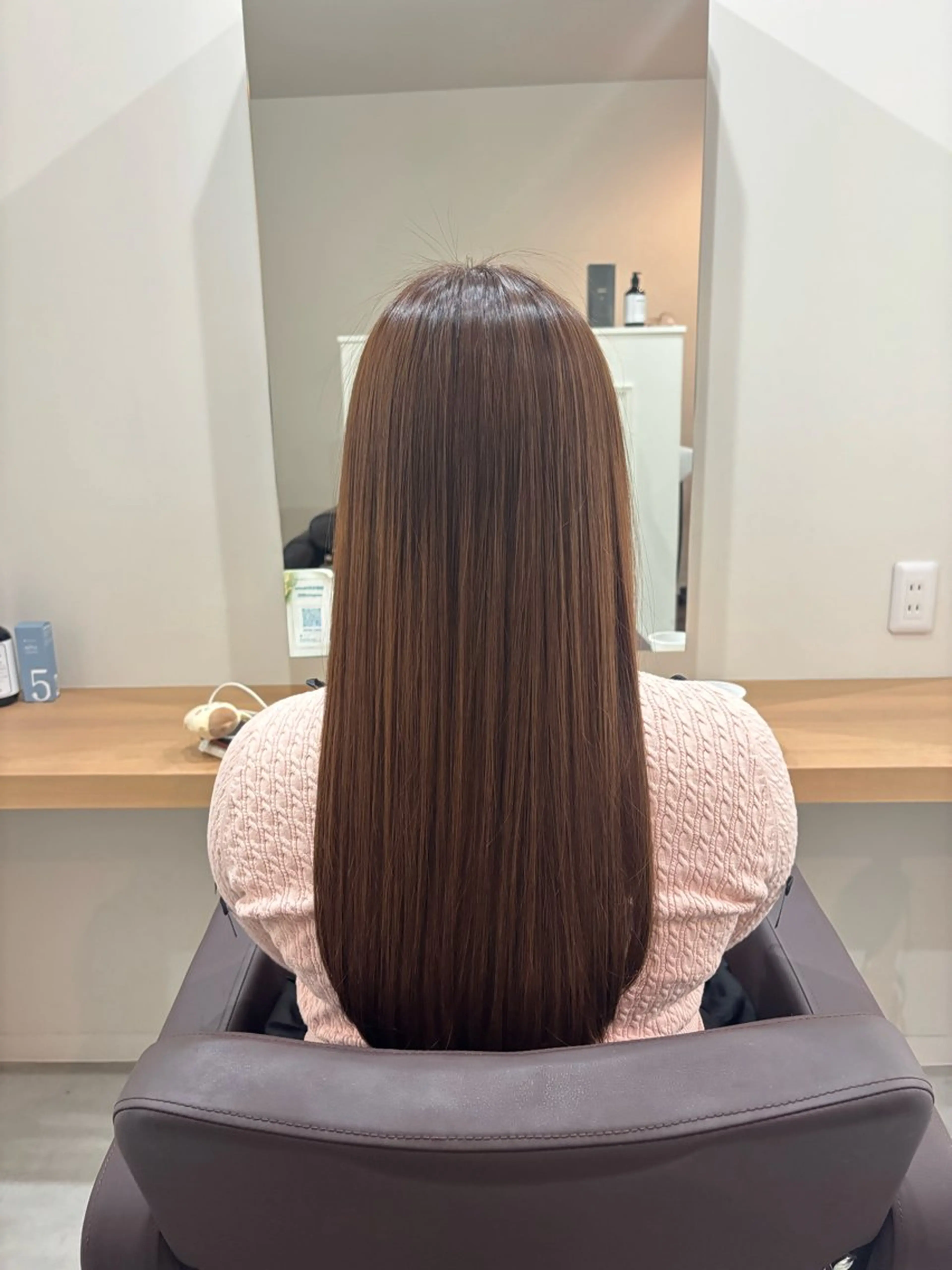 ロング ショートボブ アッシュ ボブ 顔周りカット 天使の羽バング・フェザーバング ヘアカラー 戸野綾音🍒 ／attraitのヘアスタイル