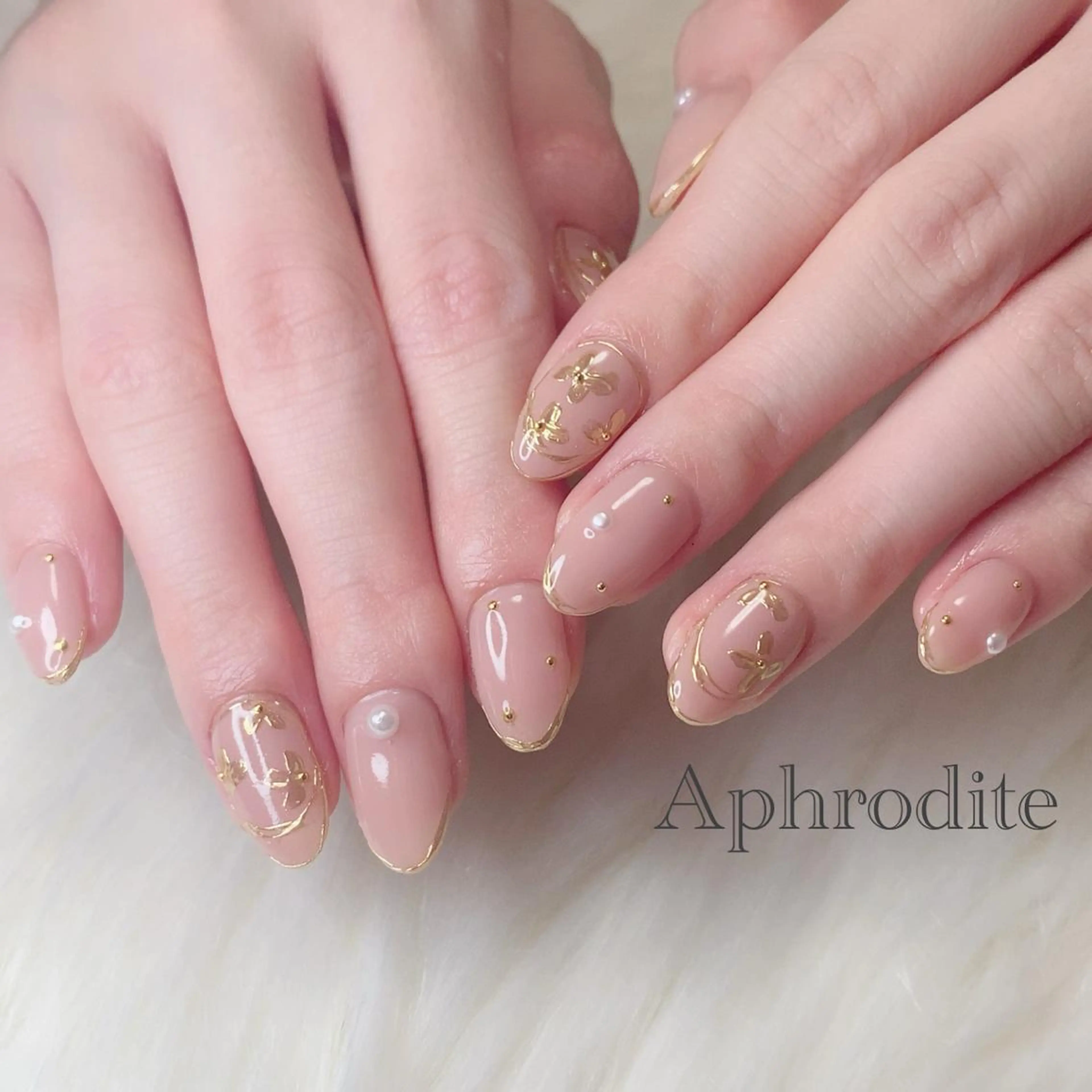 ネイル Aphrodite パラジェル認定サロンのネイルデザイン