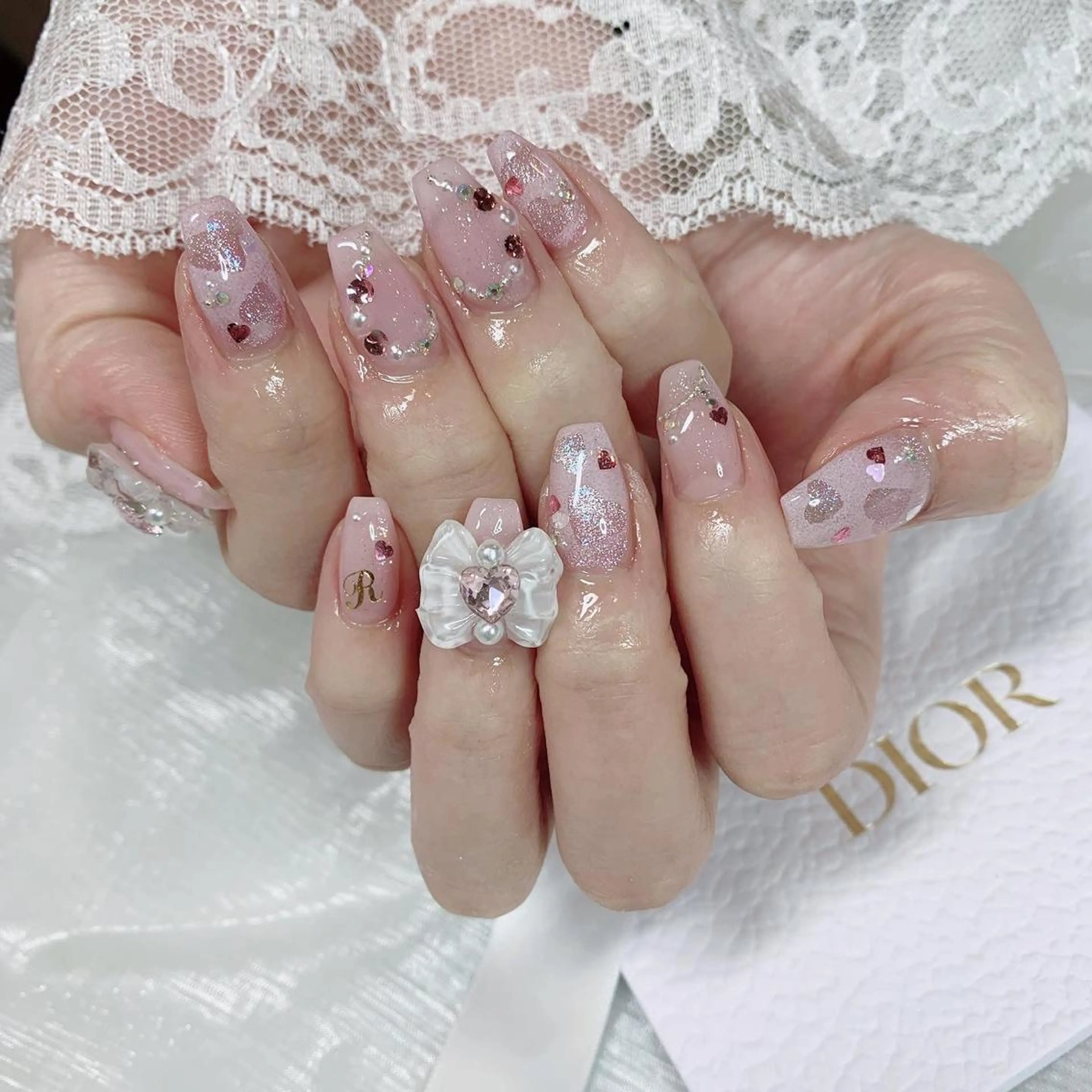 ネイル リボン ハンドネイル La neige* yuki 🥯🍑のネイルデザイン