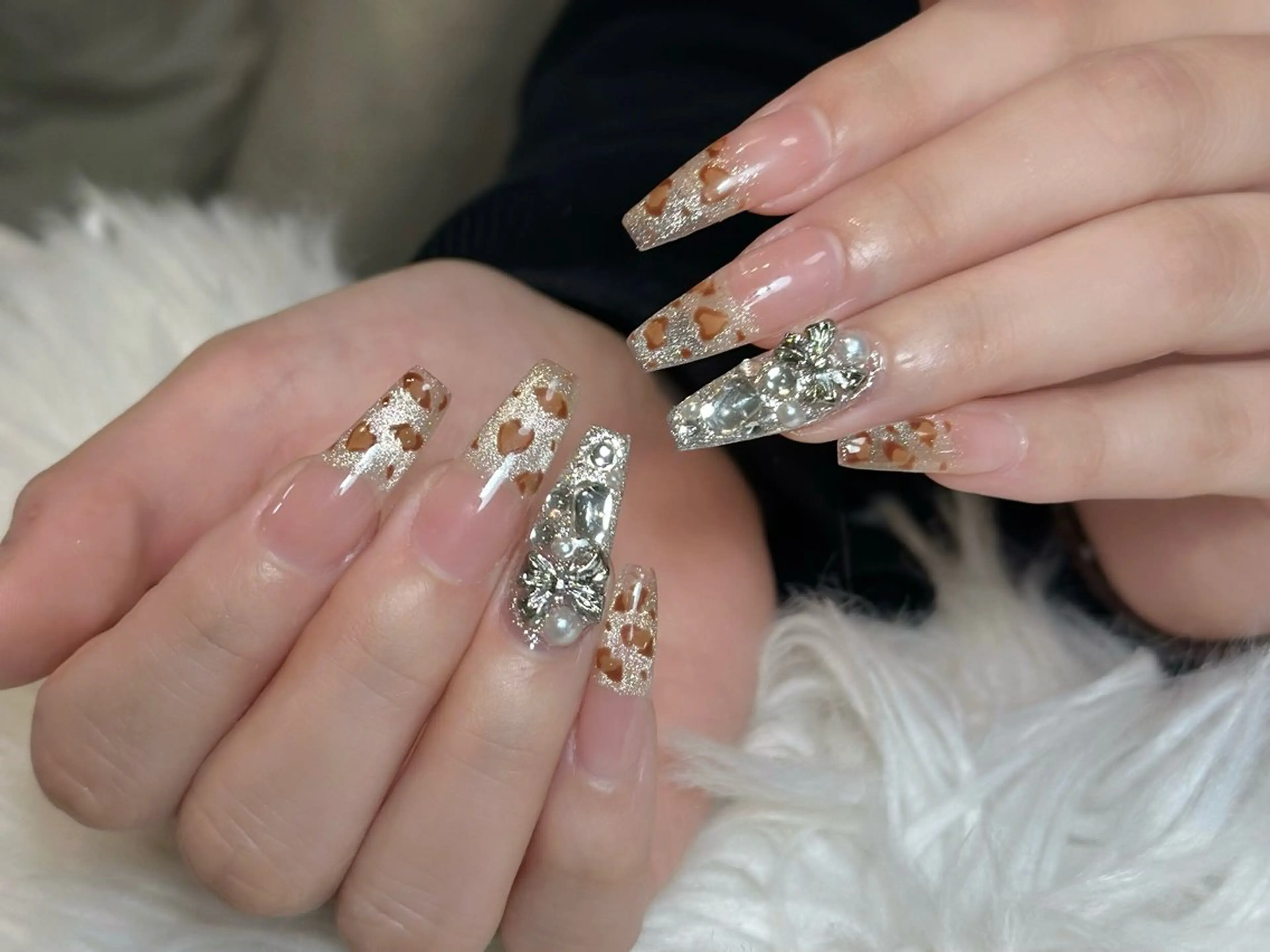ネイル ボルドー ブラウン チークネイル ドット フットネイル ハンドネイル Julli NailStudioのネイルデザイン