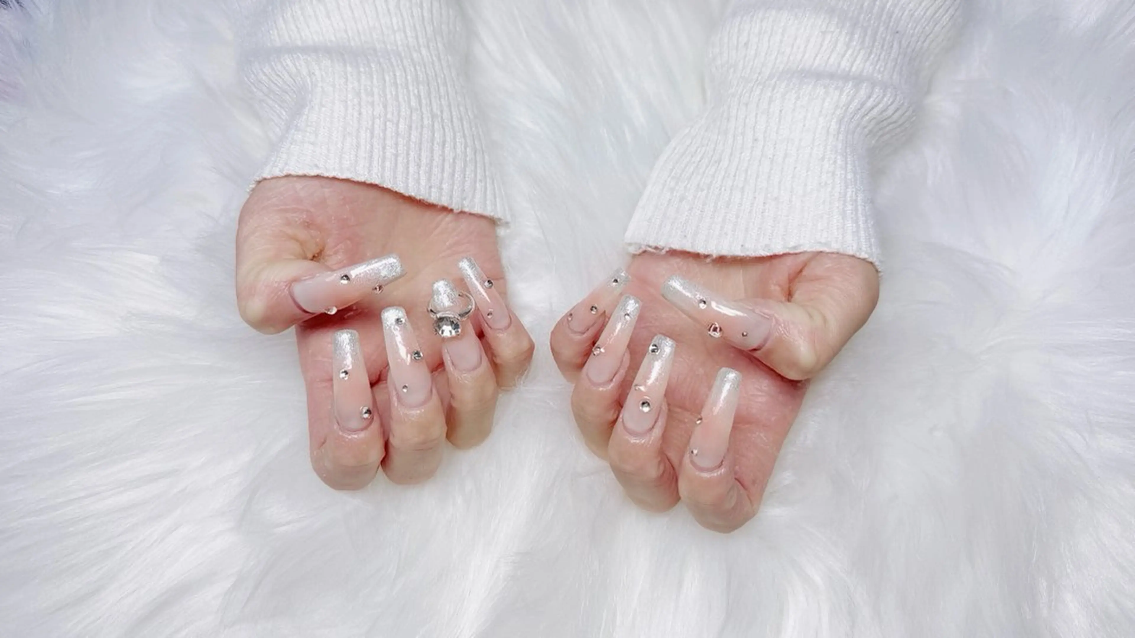ネイル マグネットネイル ハンドネイル ハンドケア 🎀うかん 🎀チップ長さ出しのネイルデザイン