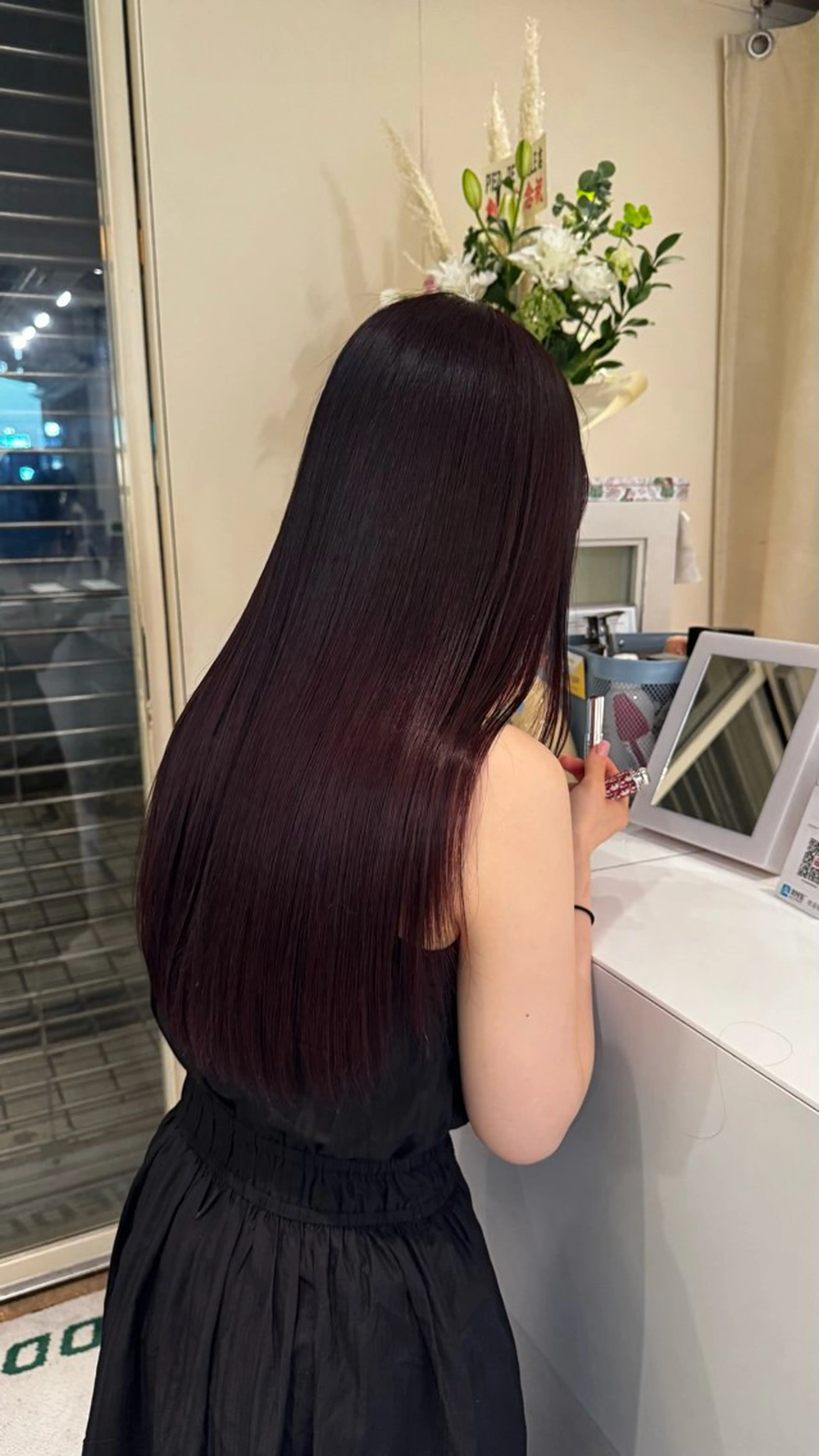 カラー ヘアカラー トリートメント ピエドプール NINAのヘアスタイル