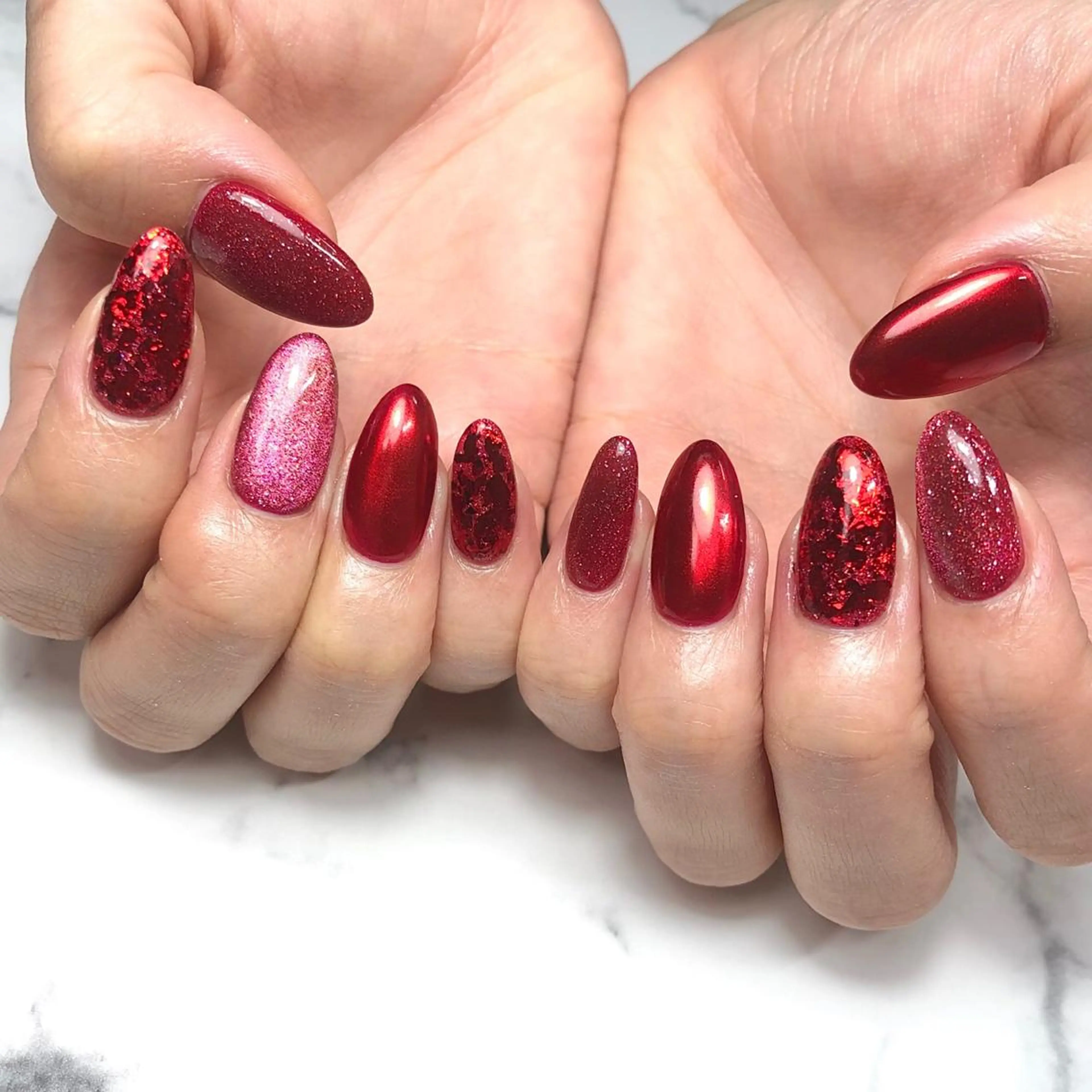 ネイル アートネイル ボルドー ジェルネイル ホログラムネイル 氷ネイル・うるうるネイル ハンドネイル NAIL NOWのネイルデザイン
