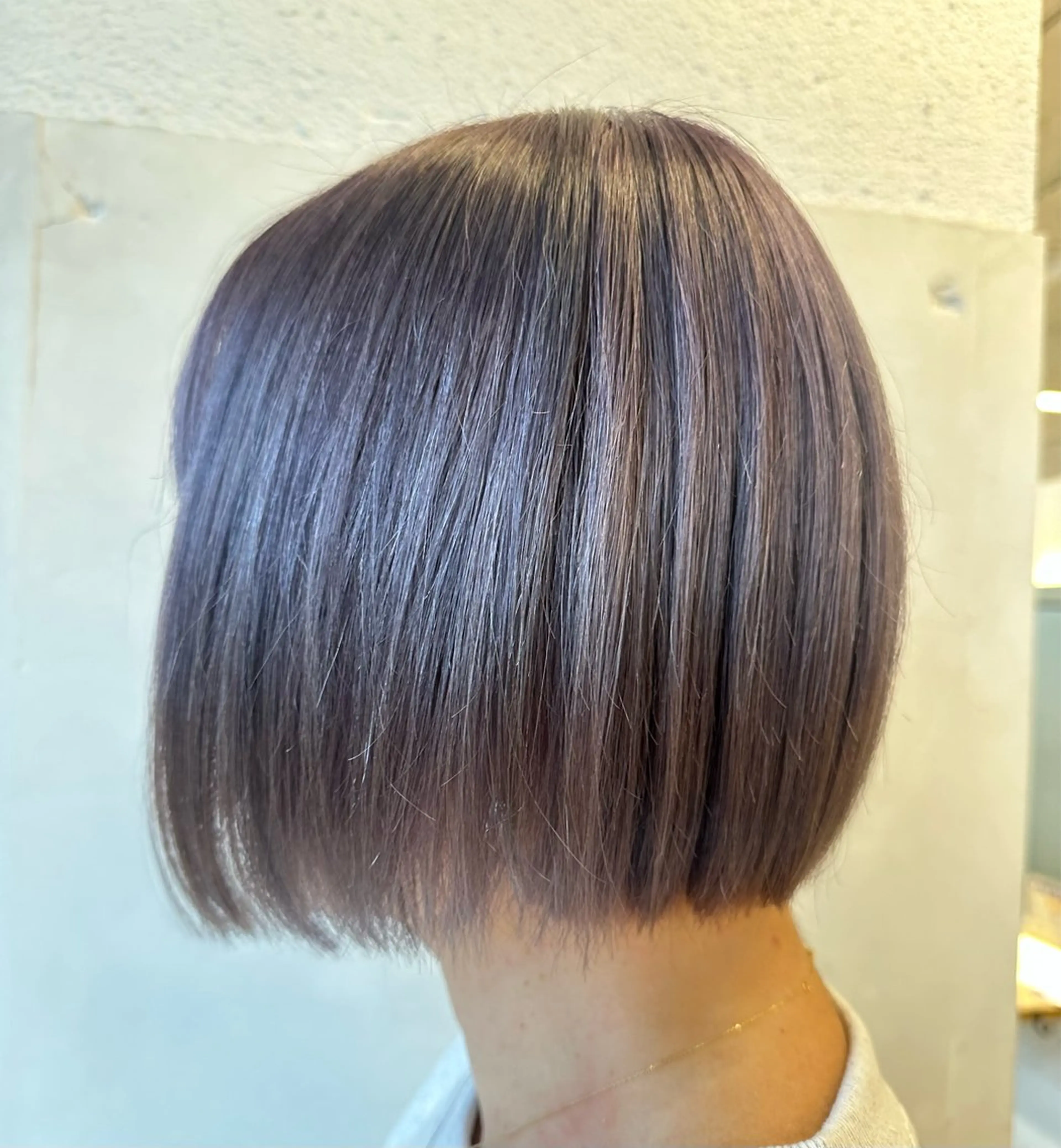 ショート カラー ベージュカラー ブリーチ ラベンダーカラー シルバー ホワイトベージュ ヘアカラー トリートメント Nao 【EIGHT札幌】のヘアスタイル