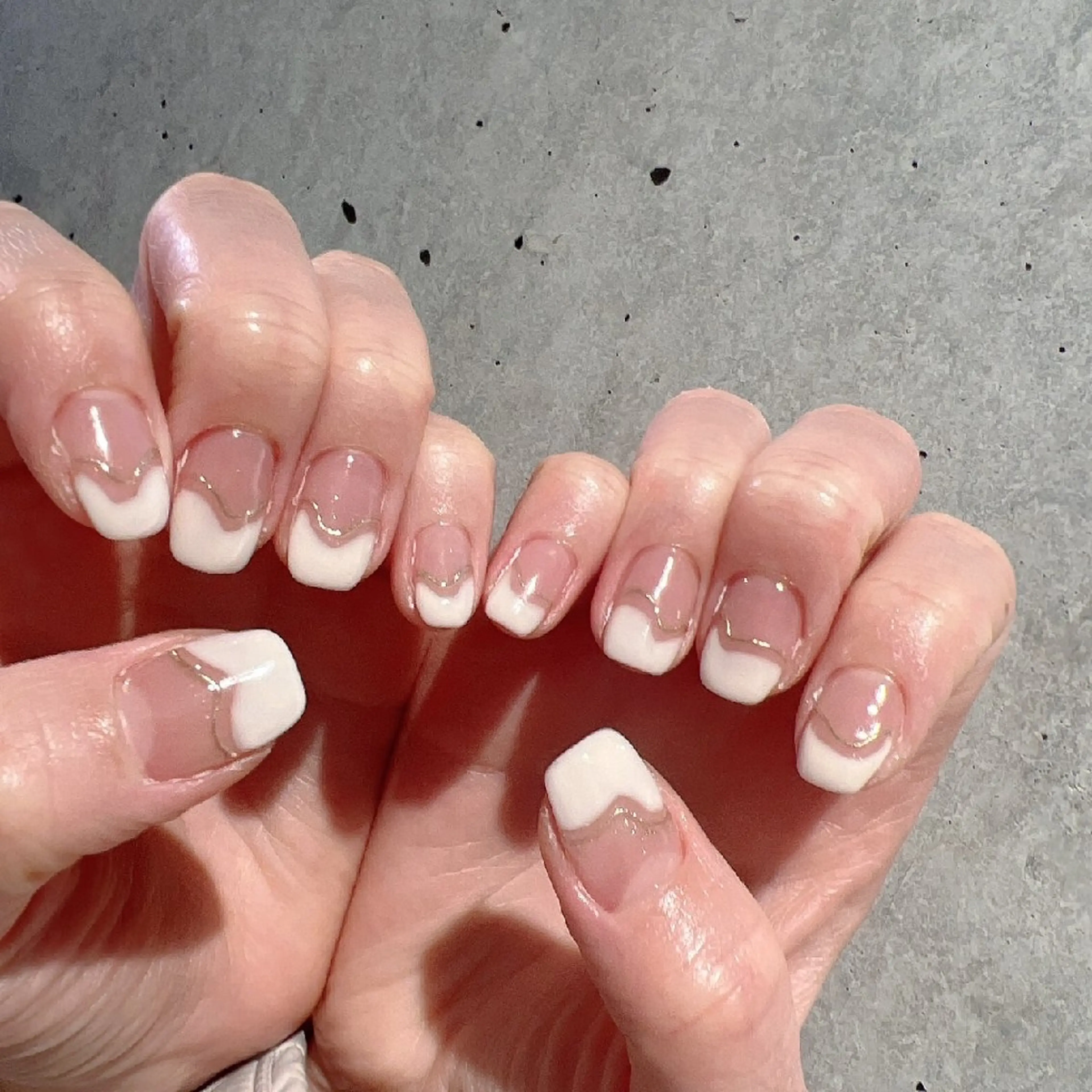ネイル フレンチネイル ミラーネイル 持ち込み ホワイト nail .のネイルデザイン