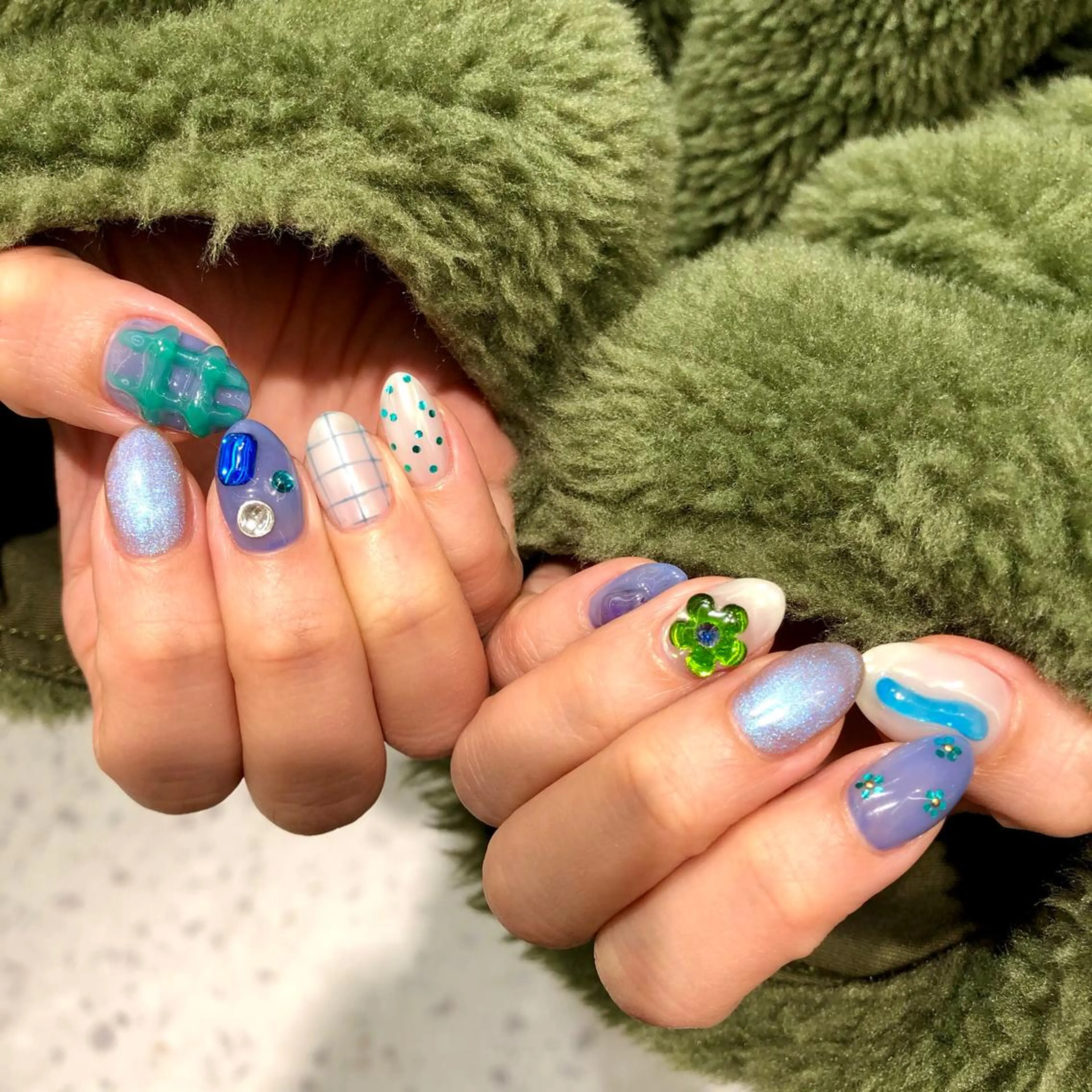 ネイル ハンドネイル 🧁🥕 asukaのネイルデザイン