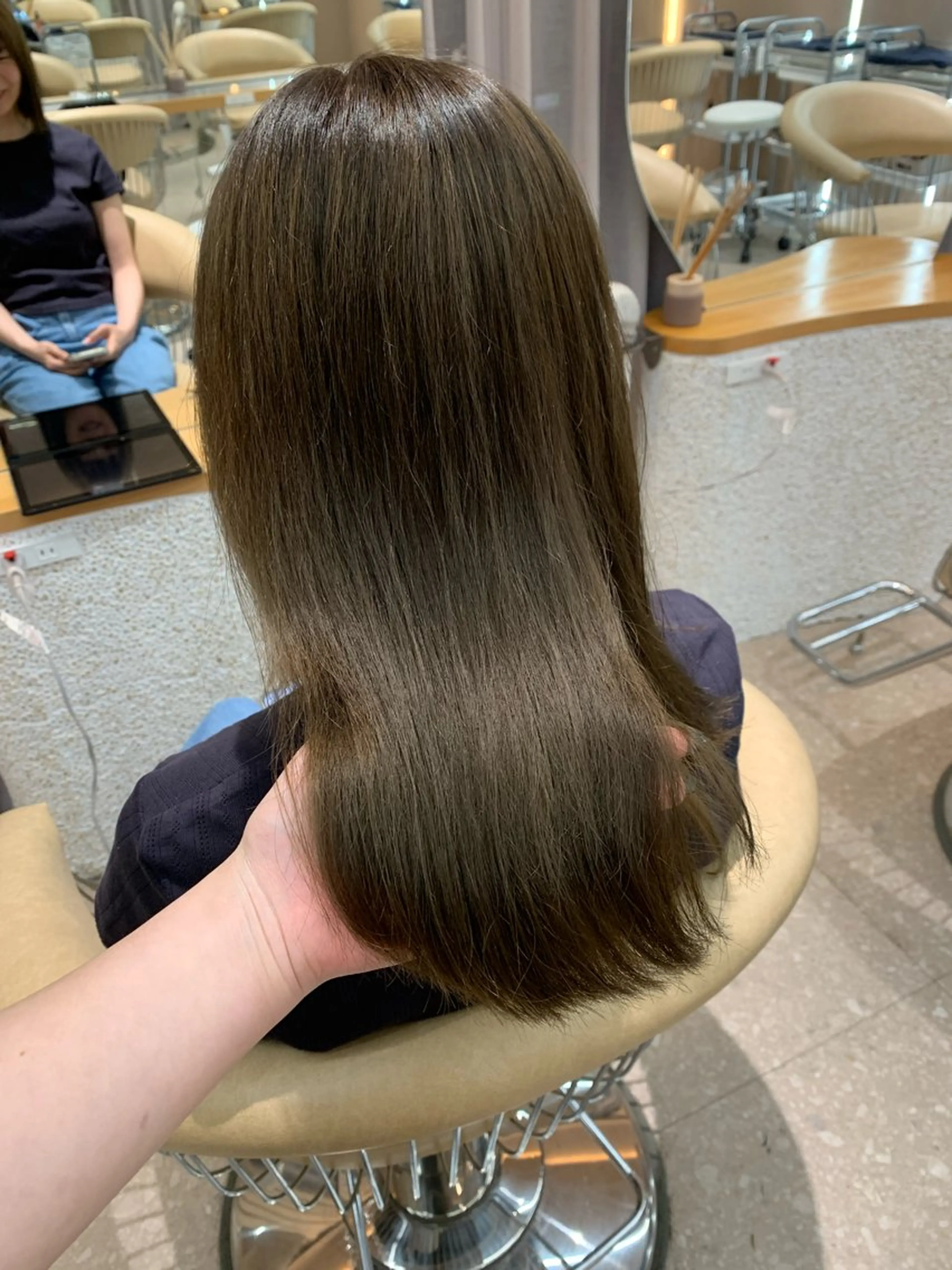 セミロング カラー Rosa by  artina横浜店所属・💖クボ モモ💖のヘアスタイル
