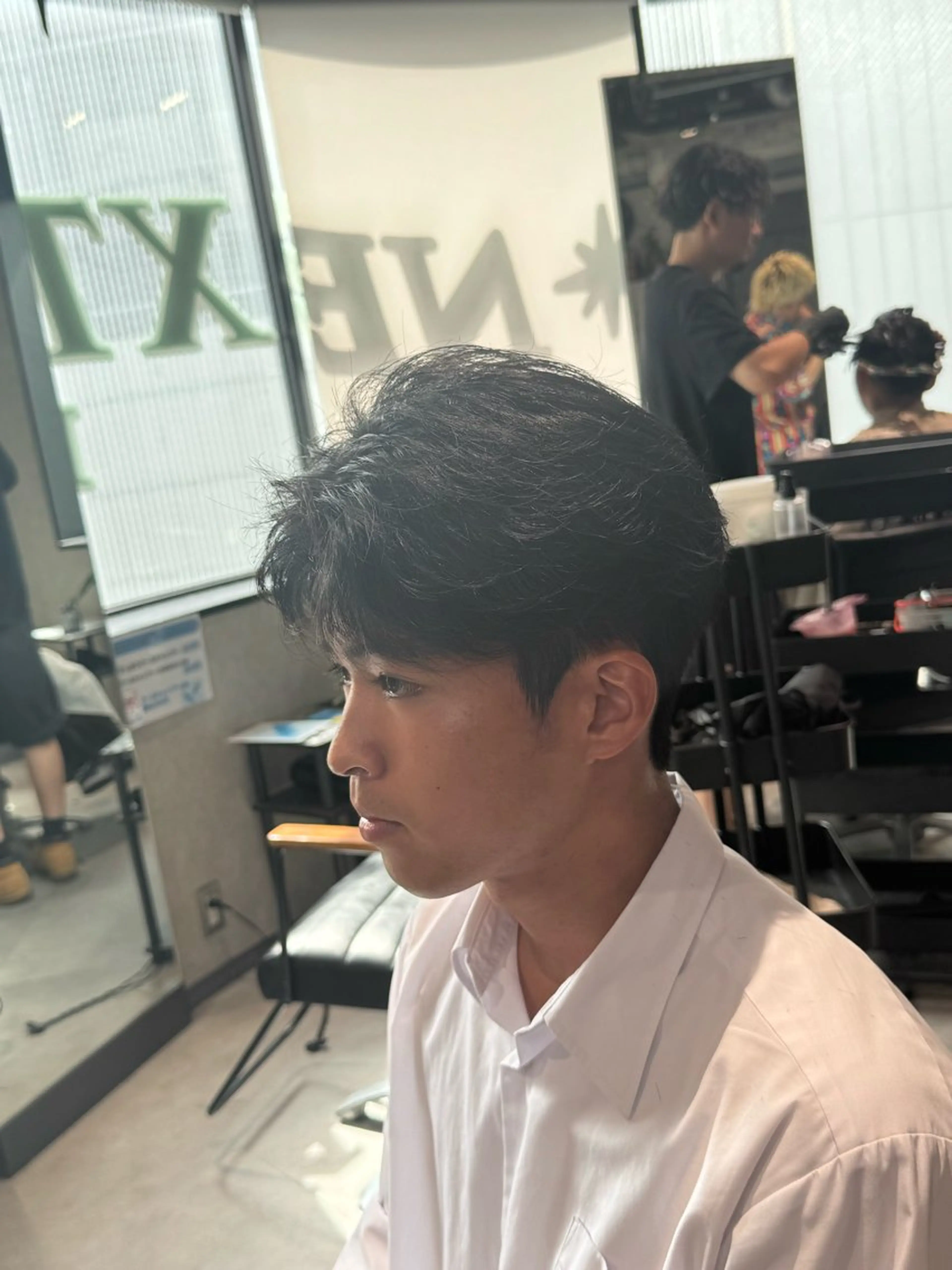 メンズ カット ヘアセット 韓国特化🇰🇷愁斗 センターパートパーマのヘアスタイル
