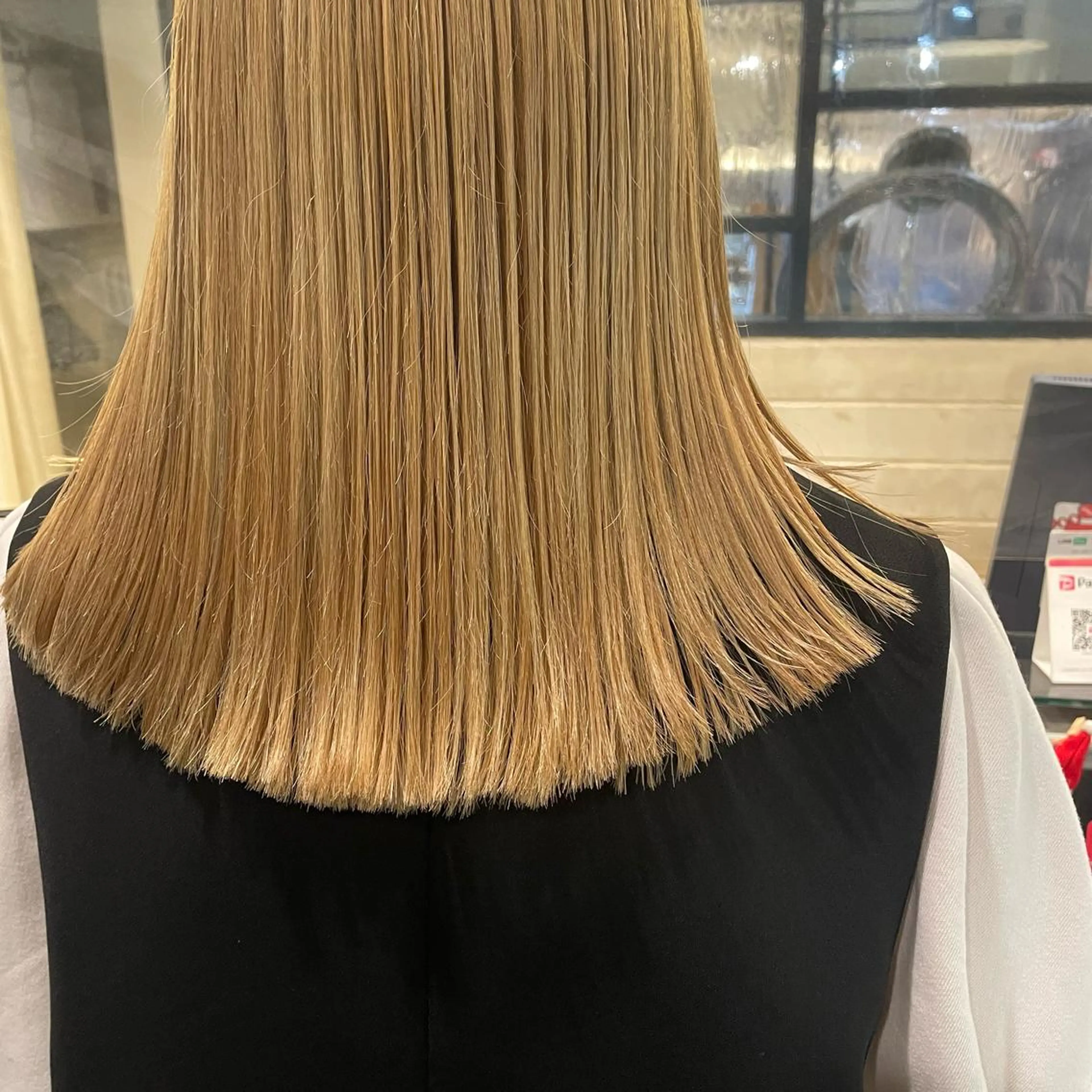 ミディアム カラー スナコザワ レナのヘアスタイル