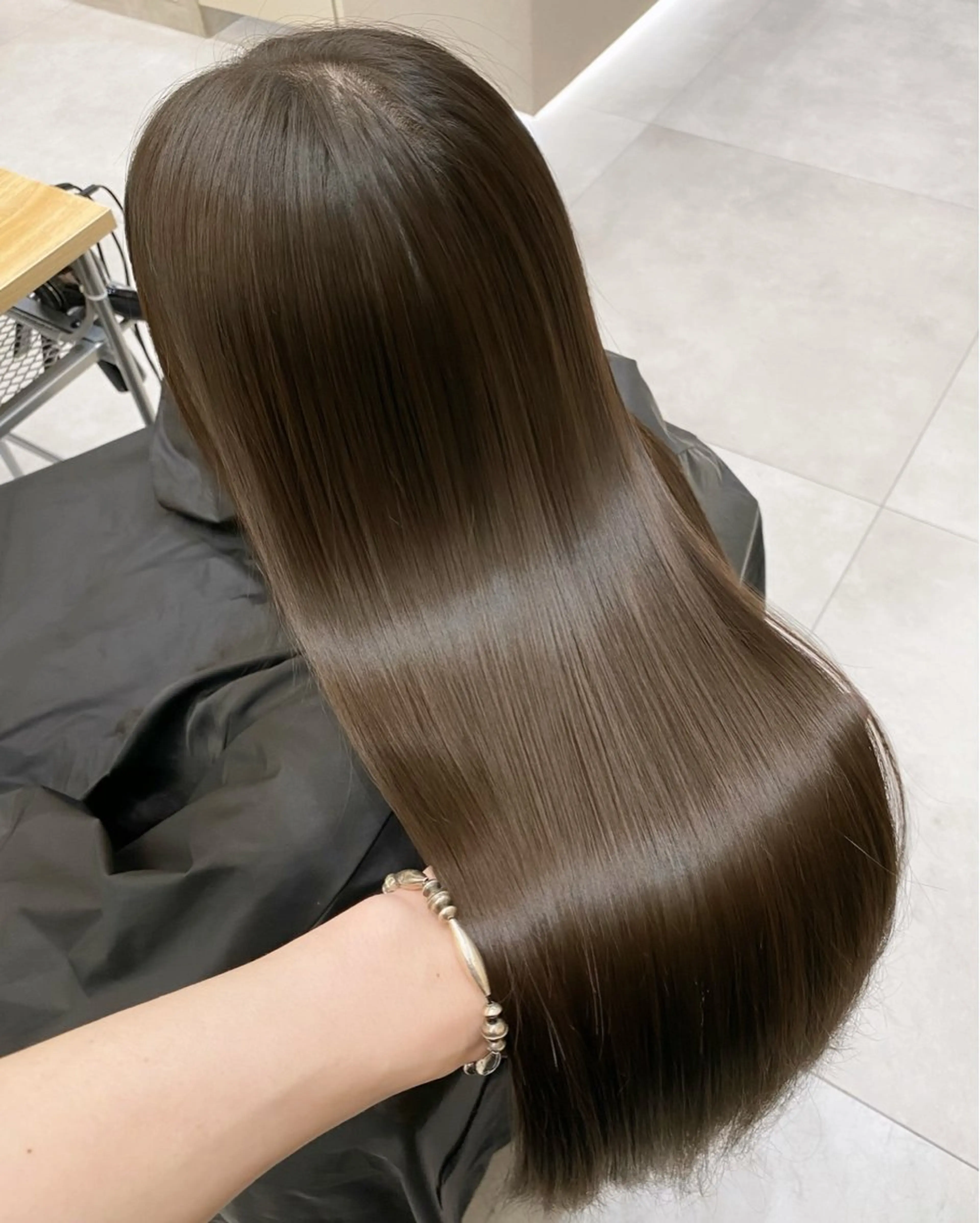 セミロング カラー ヘアアレンジ ベージュカラー ブリーチ ブラウンカラー 透明感カラー ダブルカラー カット ヘアカラー トリートメント ヘアセット 藤岡 誠也のヘアスタイル