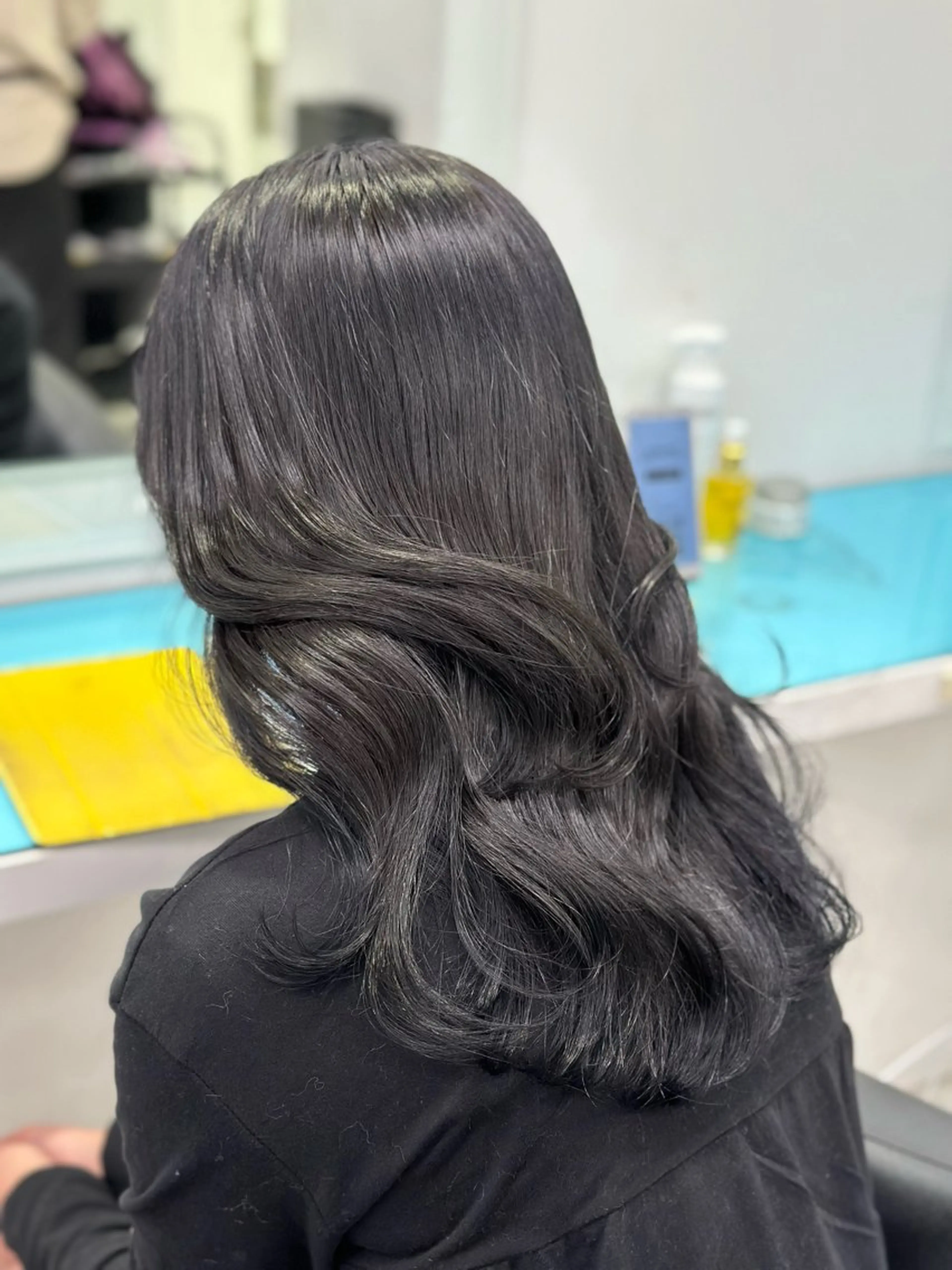 ロング カラー ブリーチ 韓国暗髪🩶レイヤー 🩶hayatoのヘアスタイル