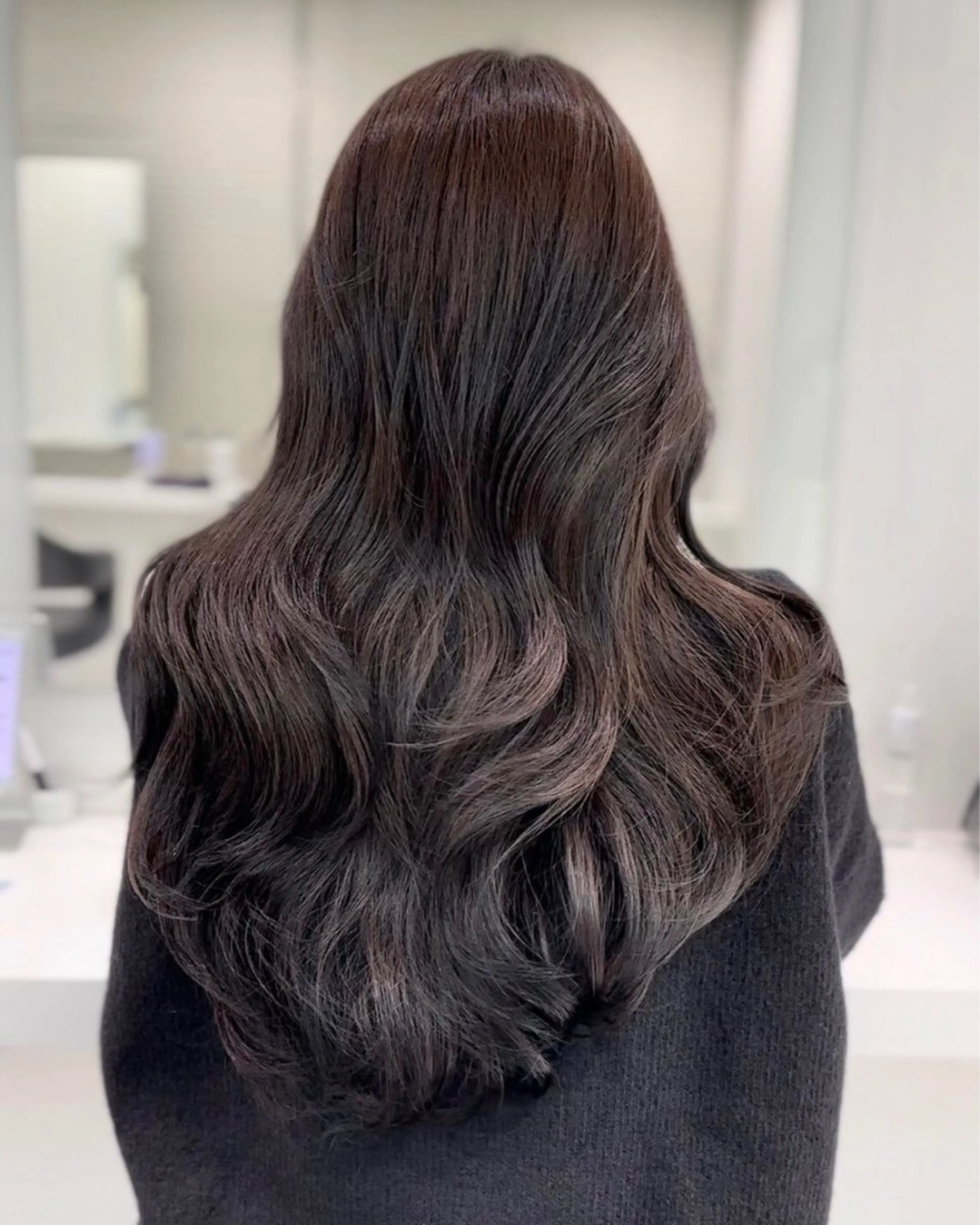 カラー まろっと🤍艶カラー yuune🤍のヘアスタイル
