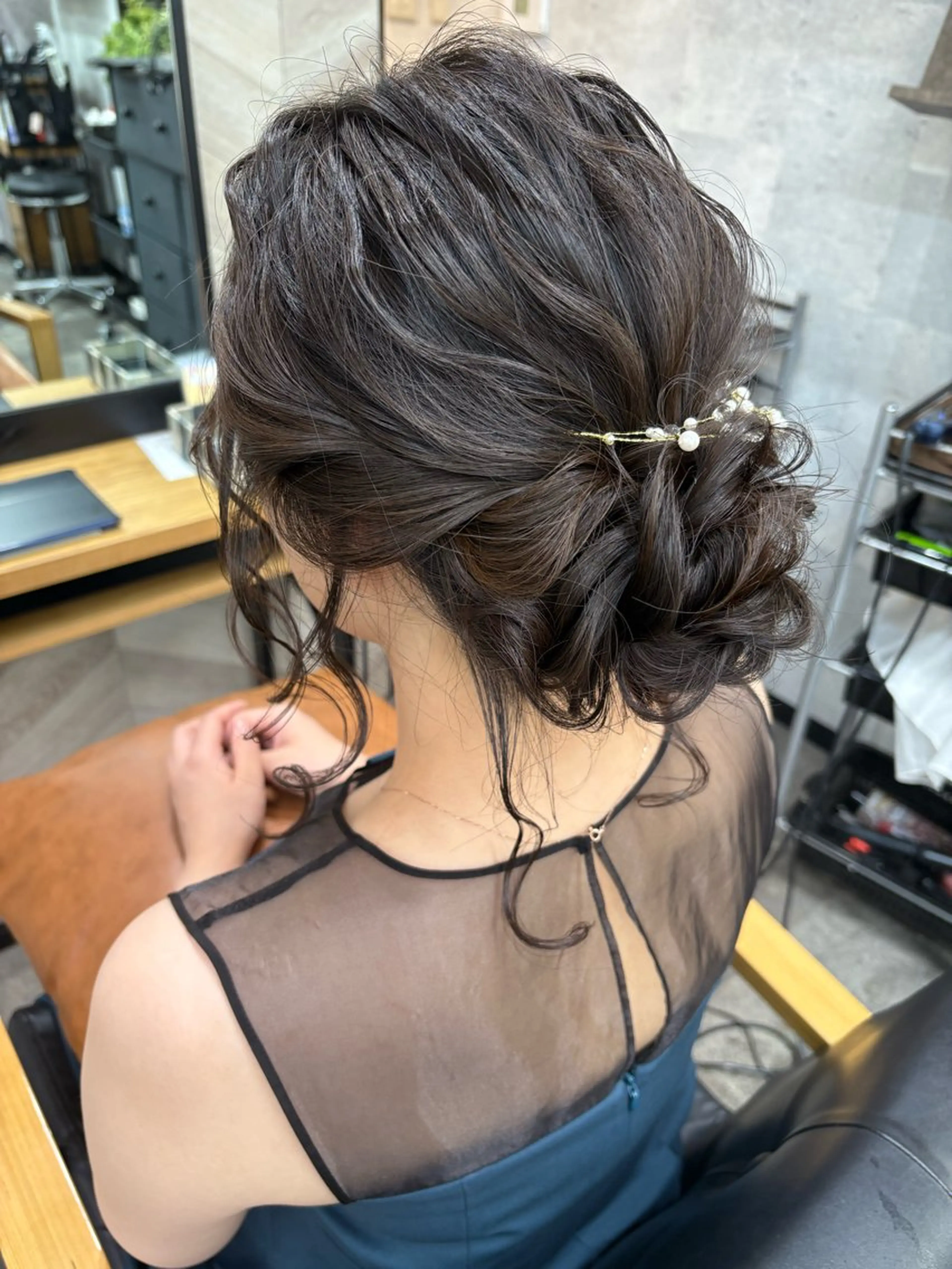 セミロング ヘアアレンジ ヘアセット 飯塚 沙衣のヘアスタイル