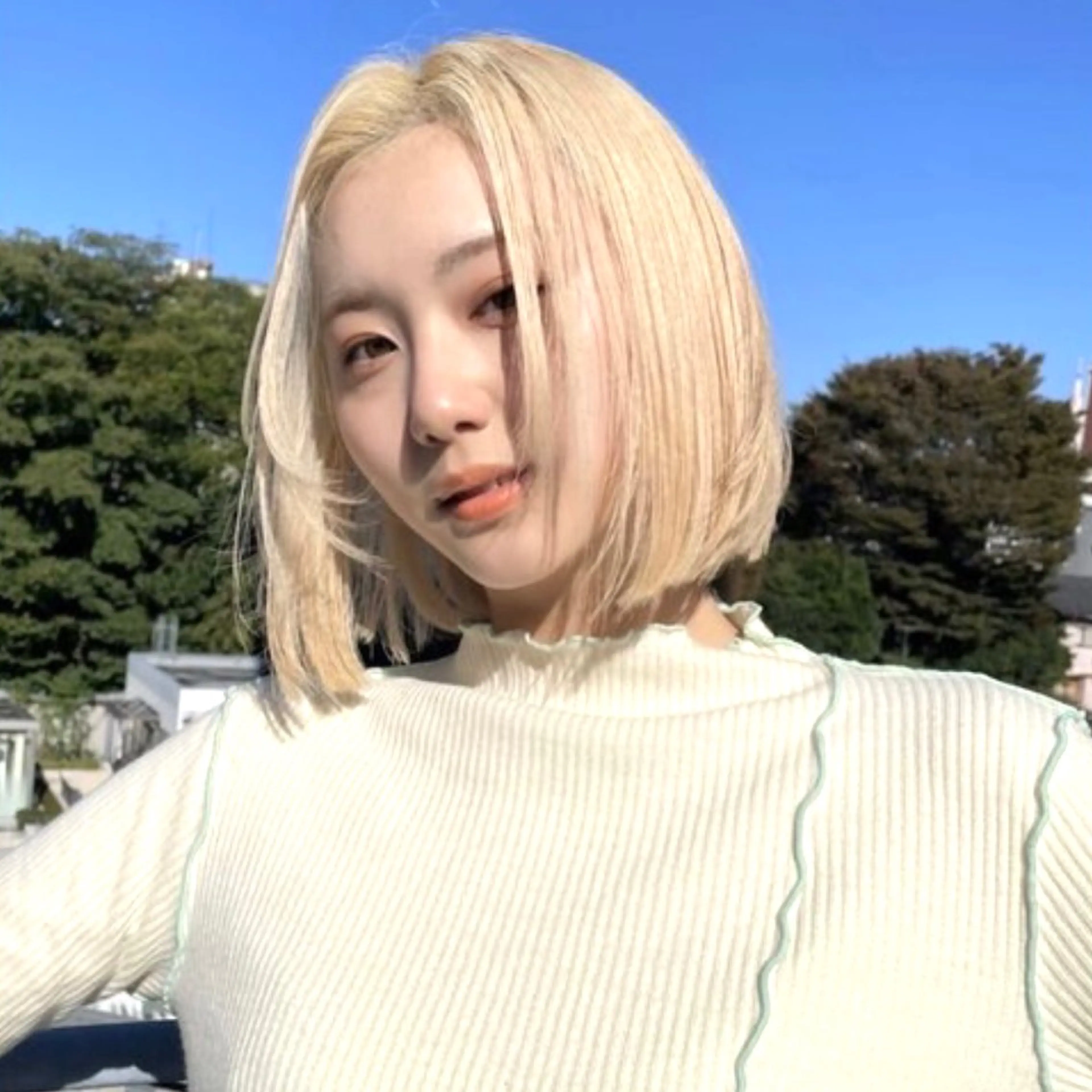 ショート カラー ベージュカラー デザインカラー ダブルカラー ハイトーンカラー イルミナカラー ヘアカラー トリートメント 心斎橋ダブルカラー ボブ/レイヤーのヘアスタイル