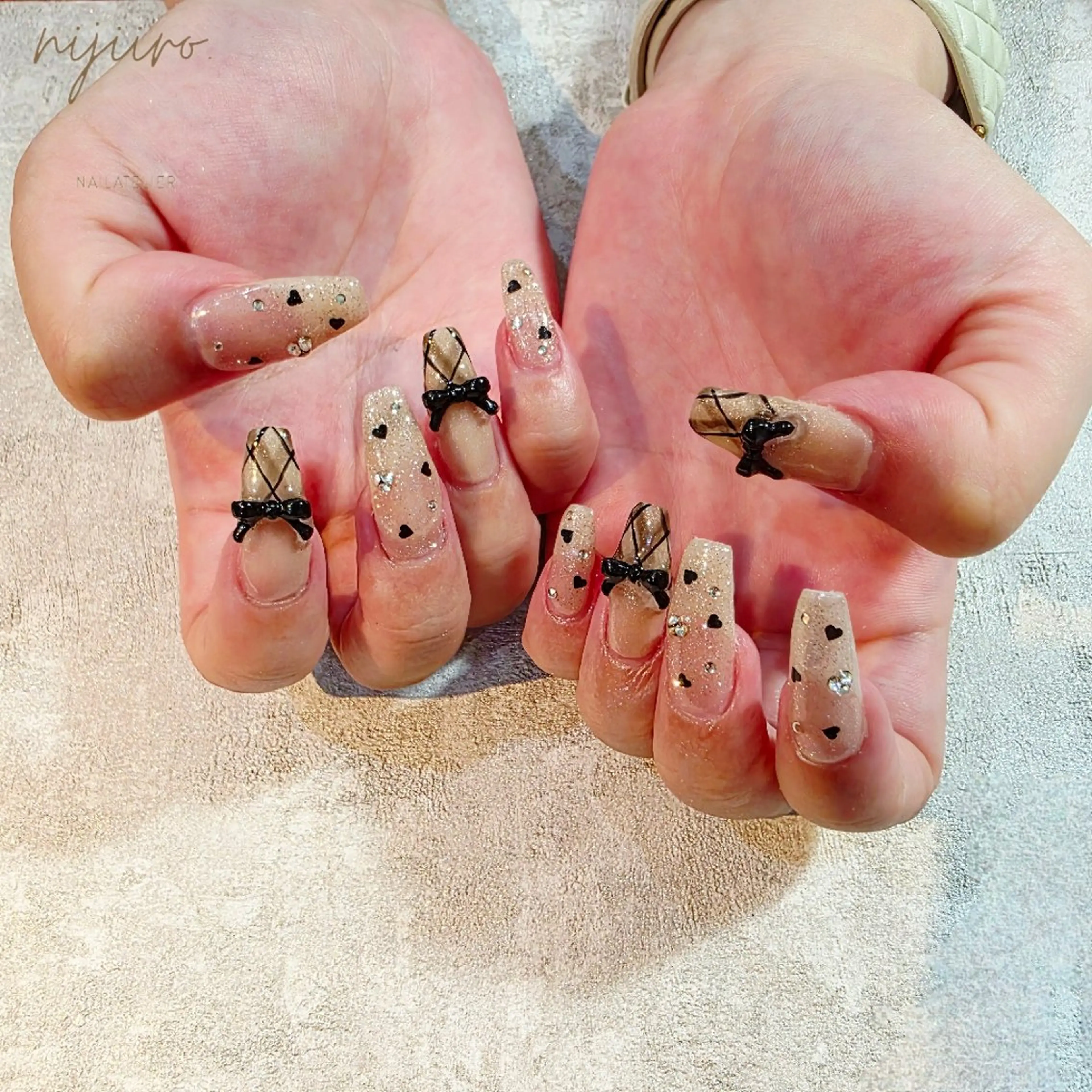 ネイル ハンドネイル nailatelier nijiiro.所属・nijiiro🌈 サトウのネイルデザイン