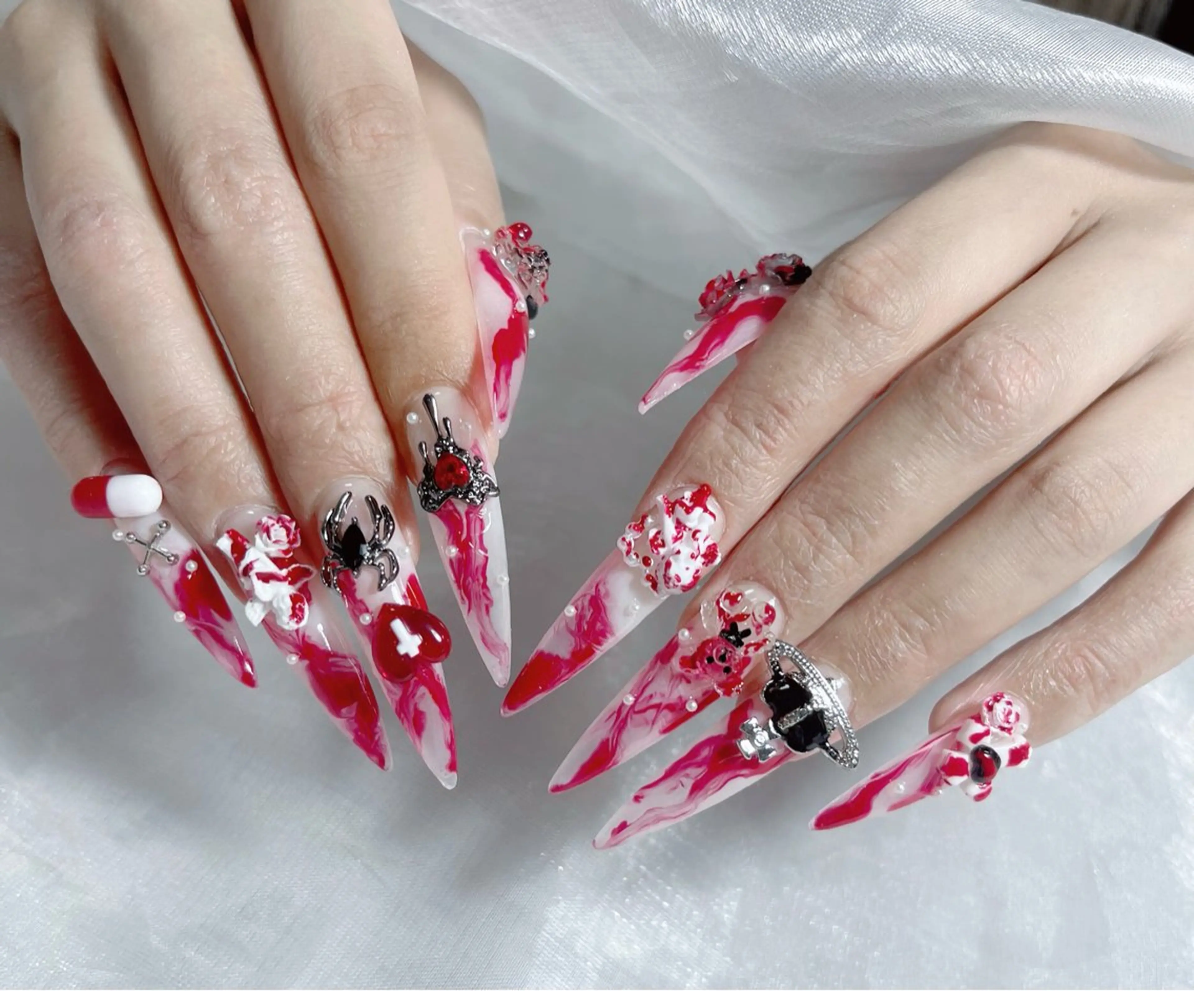 ネイル オーロラネイル クリアネイル フラッシュネイル ジェルネイル グラデーション ハンドネイル Kitty Nailのネイルデザイン