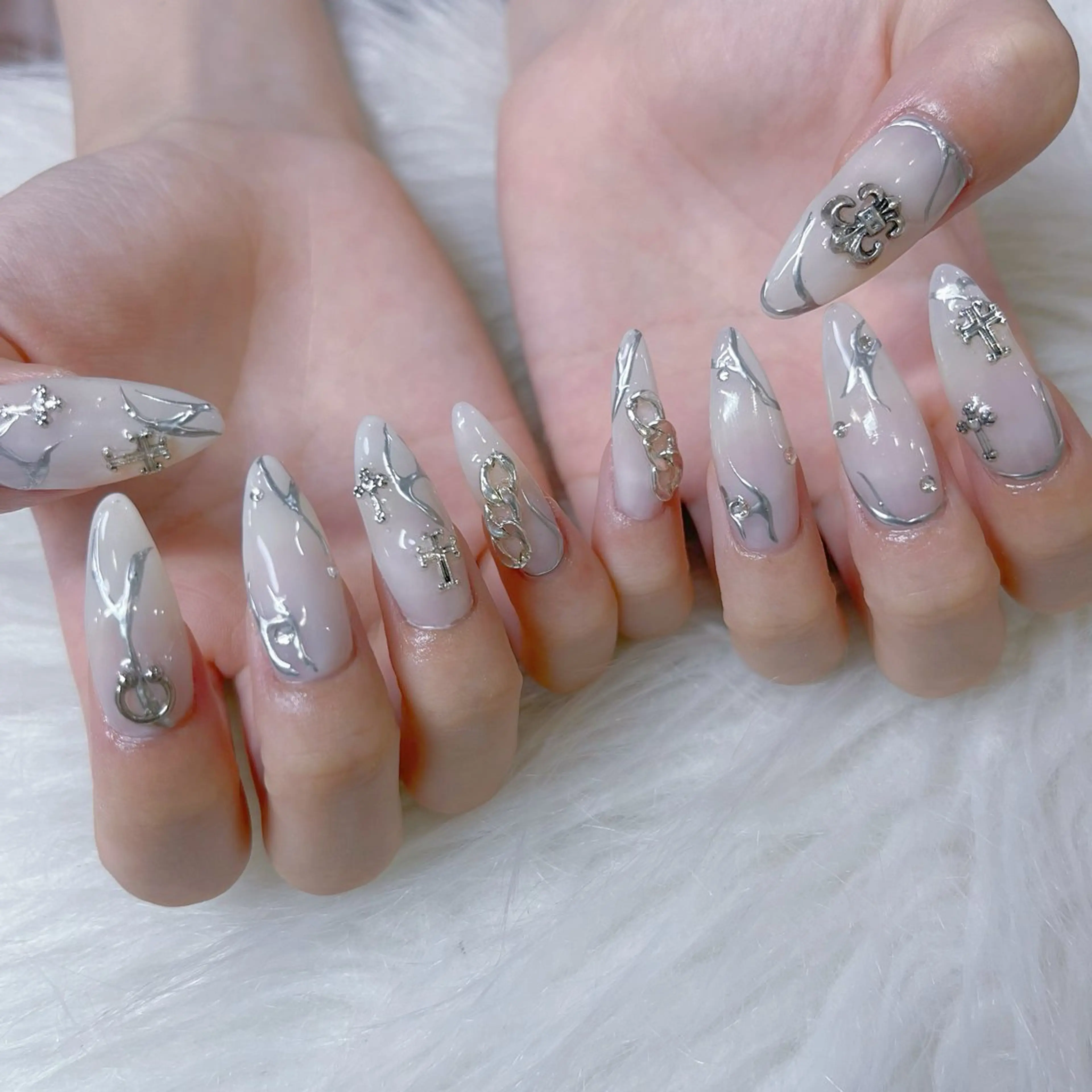 ネイル ハンドネイル Maya 🧊🫧‪のネイルデザイン