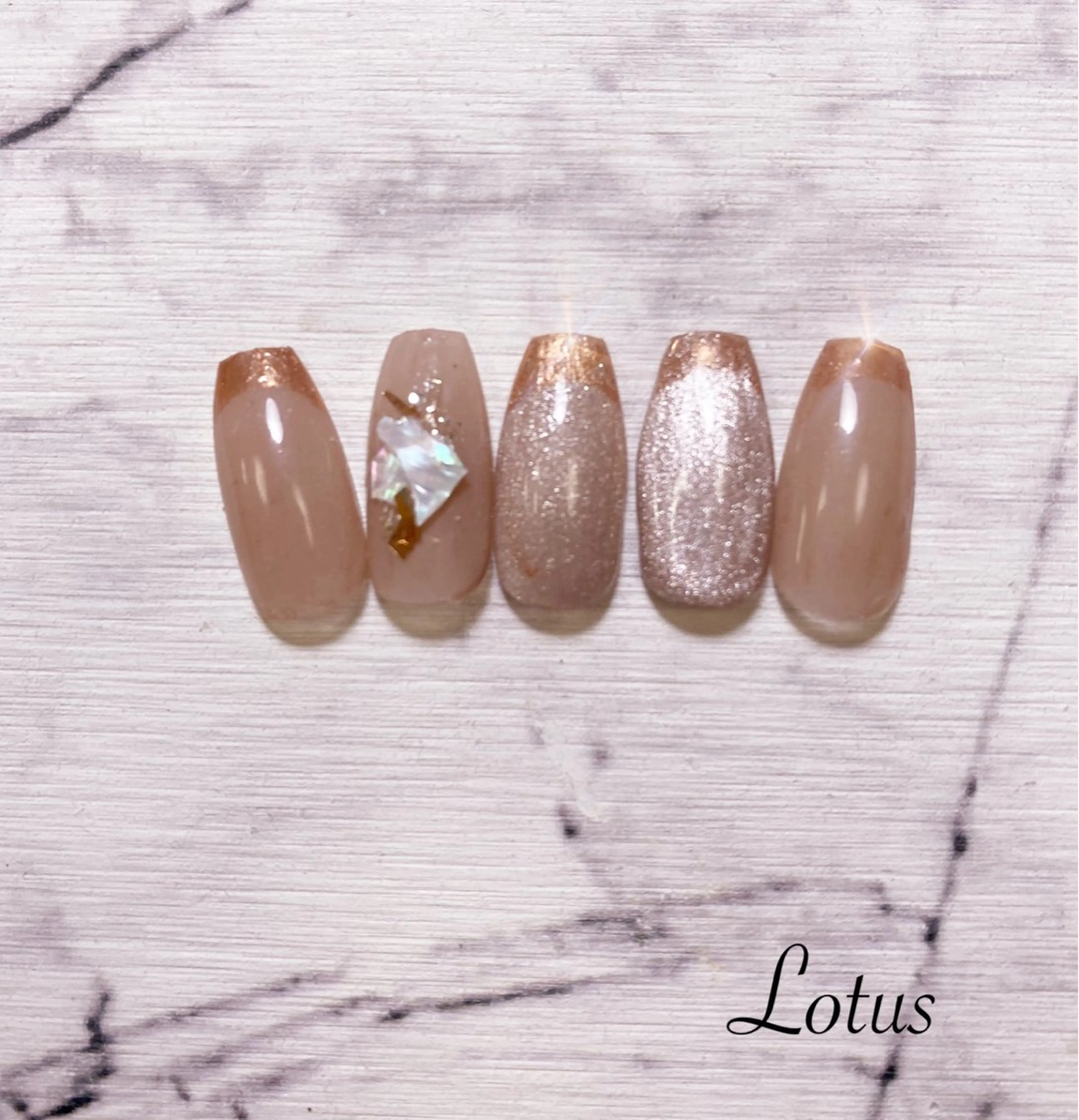 ネイル ハンドネイル Lotus 🌸のネイルデザイン