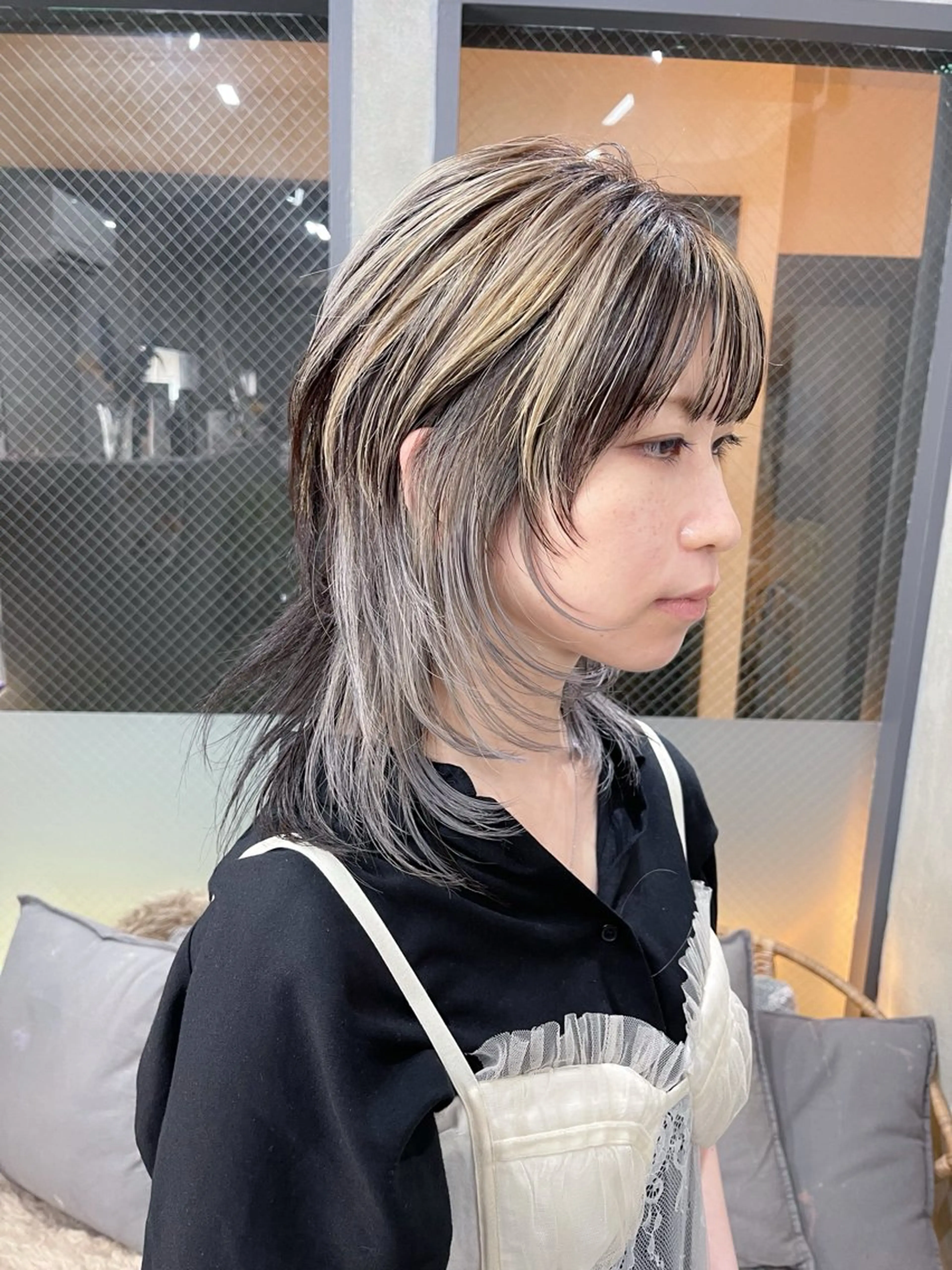 ミディアム カラー デザインカラー ウルフカット ヘアカラー トリートメント AiM 大名のヘアスタイル