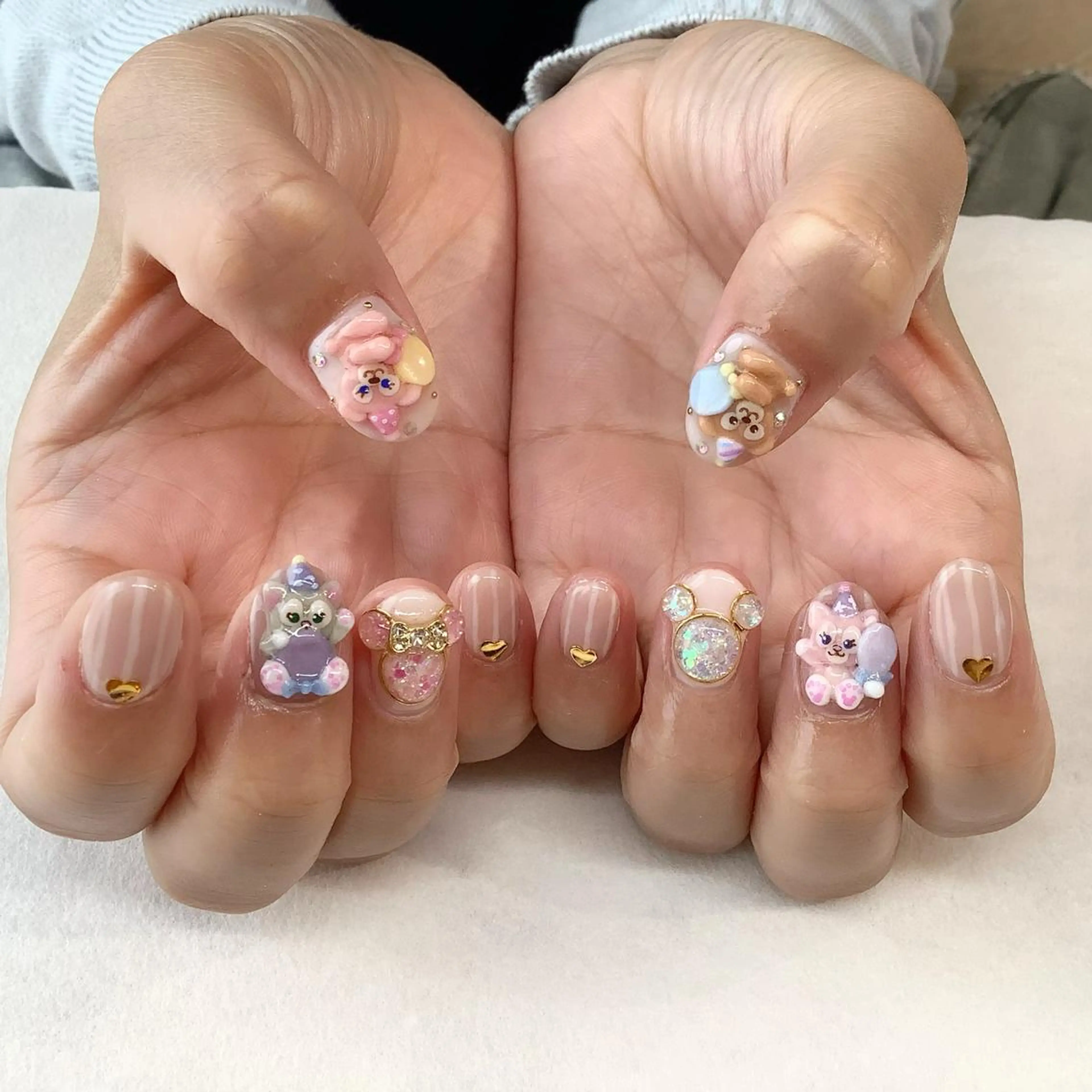 ネイル ハンドネイル 💎🐰 saki. m 🐰💎のネイルデザイン