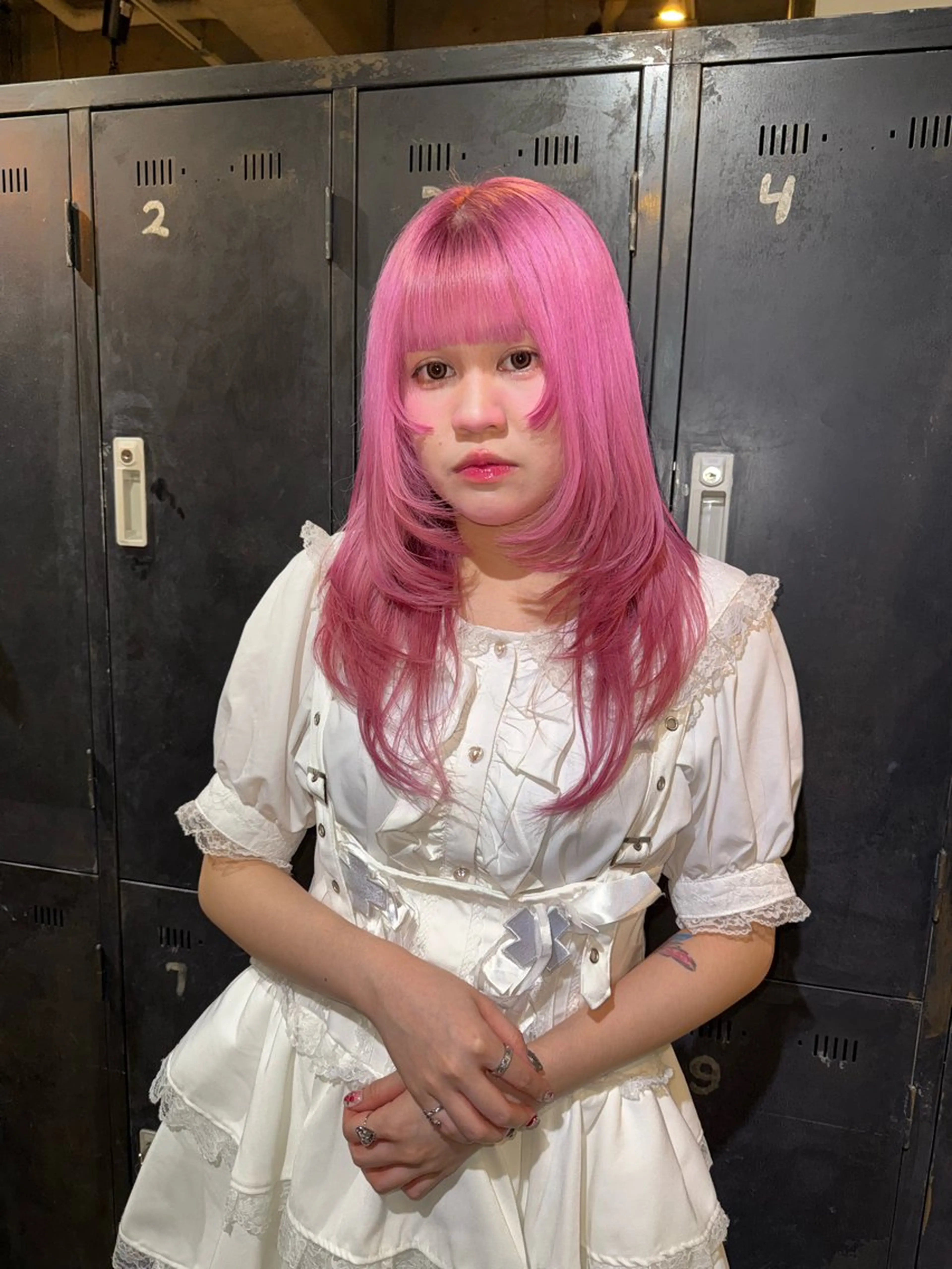 セミロング レイヤーカット ヘアカラー トリートメント ハイトーン/デザイン honokaのヘアスタイル