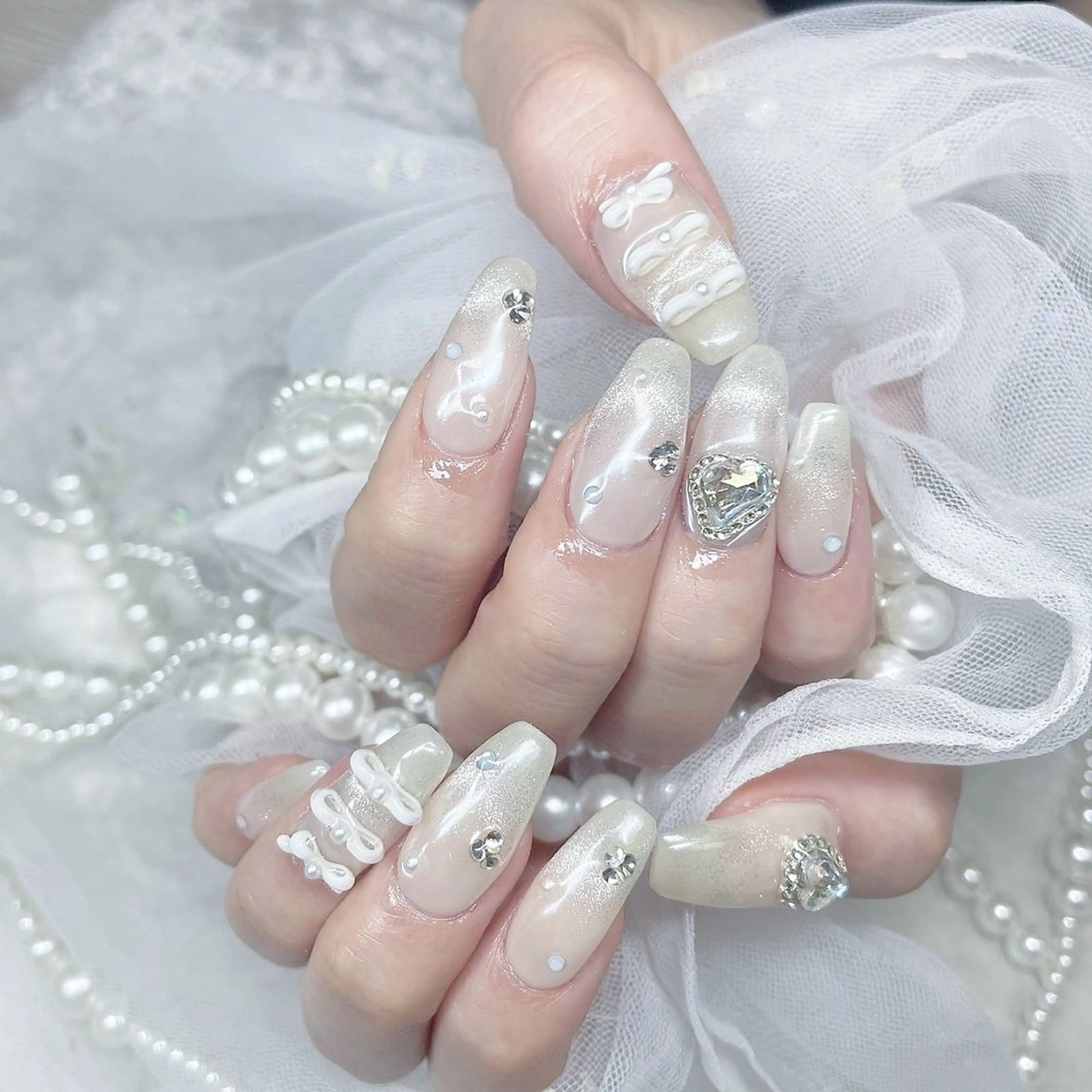 ネイル ハンドネイル フットネイル Minami 🍓のネイルデザイン