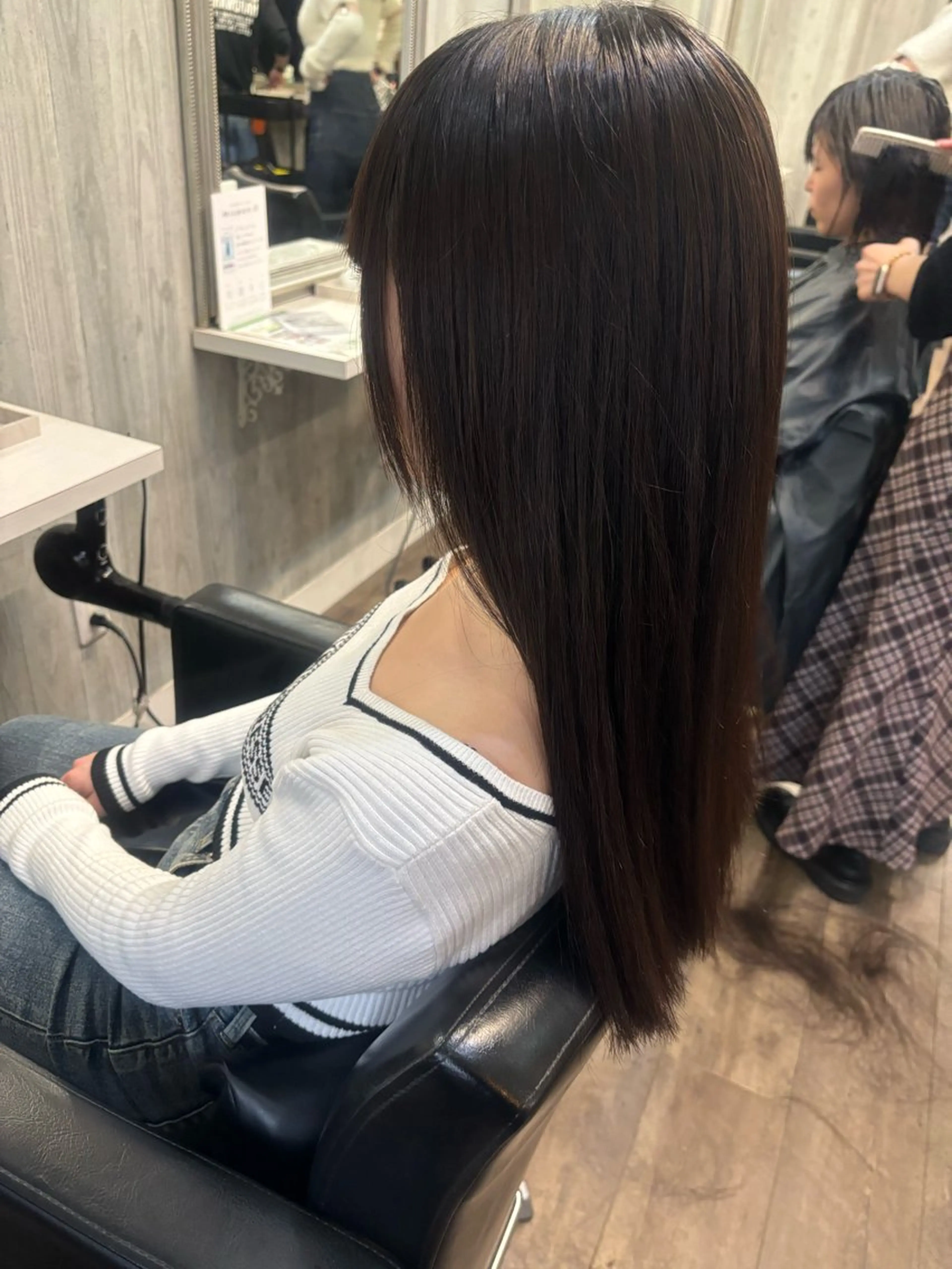 セミロング 🫧うる艶カラー🫧 CHIKA🪼のヘアスタイル