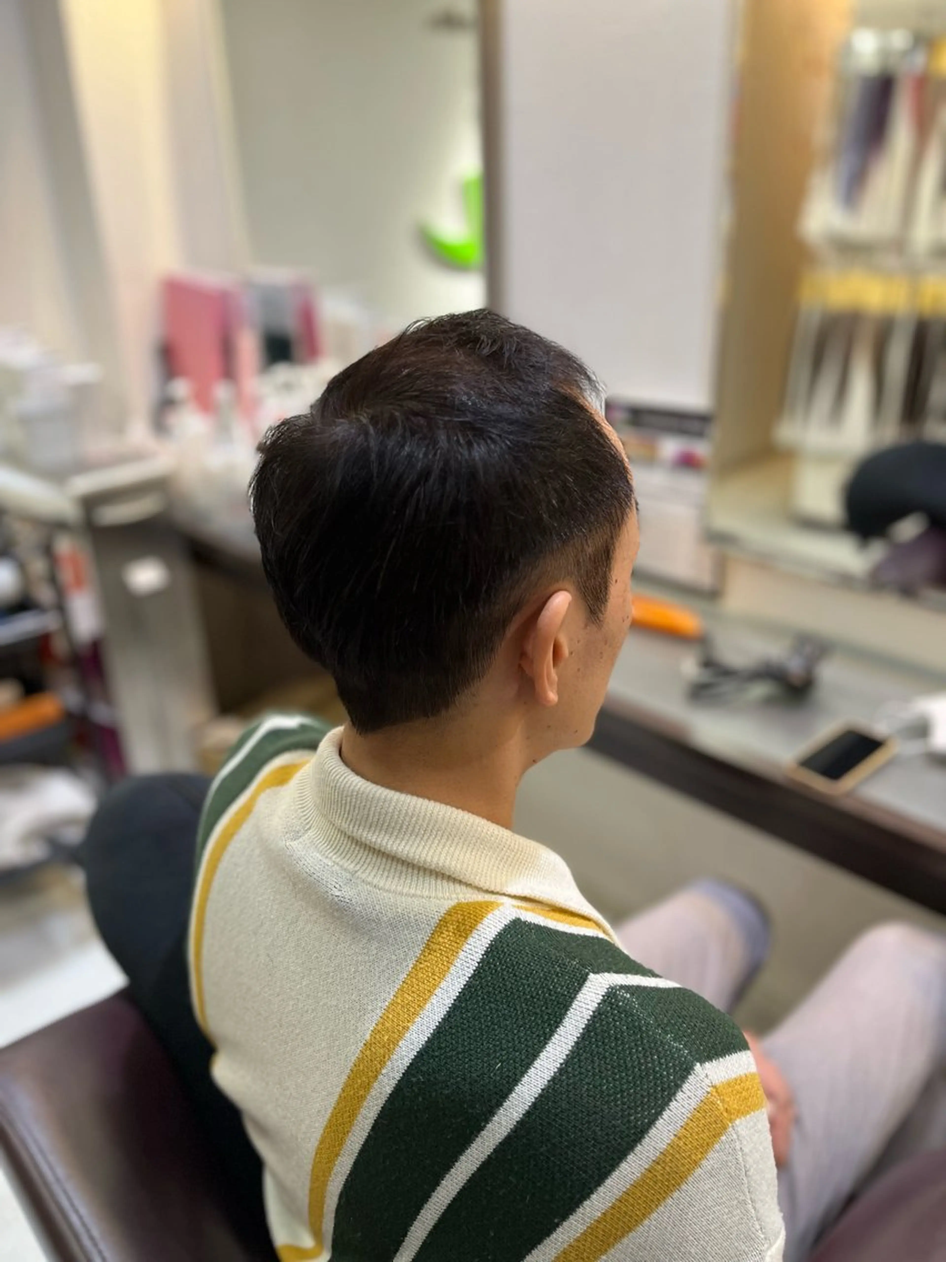 ショート カラコレ難波店 HIROのヘアスタイル