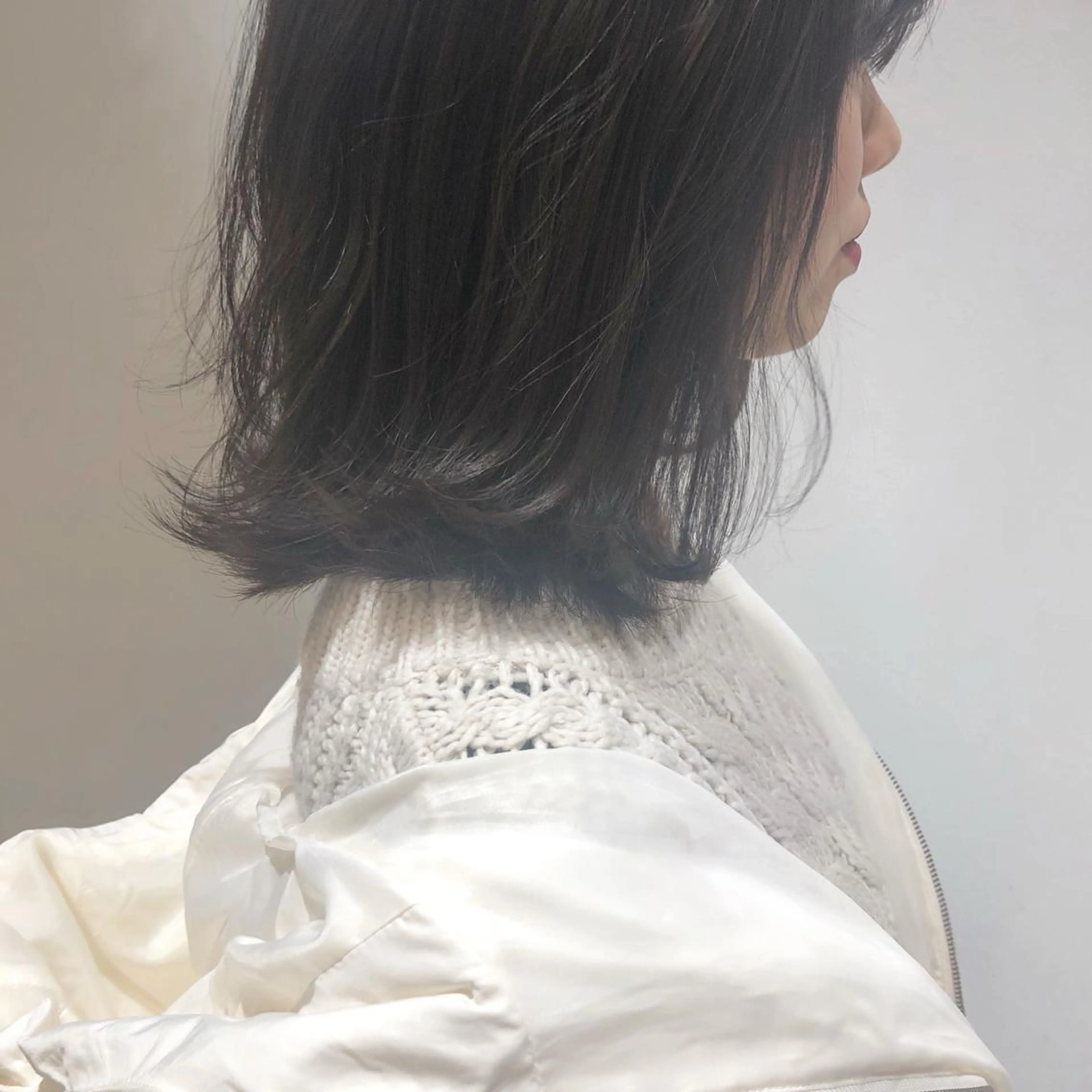 ショート カラー カット 江原 彩華のヘアスタイル