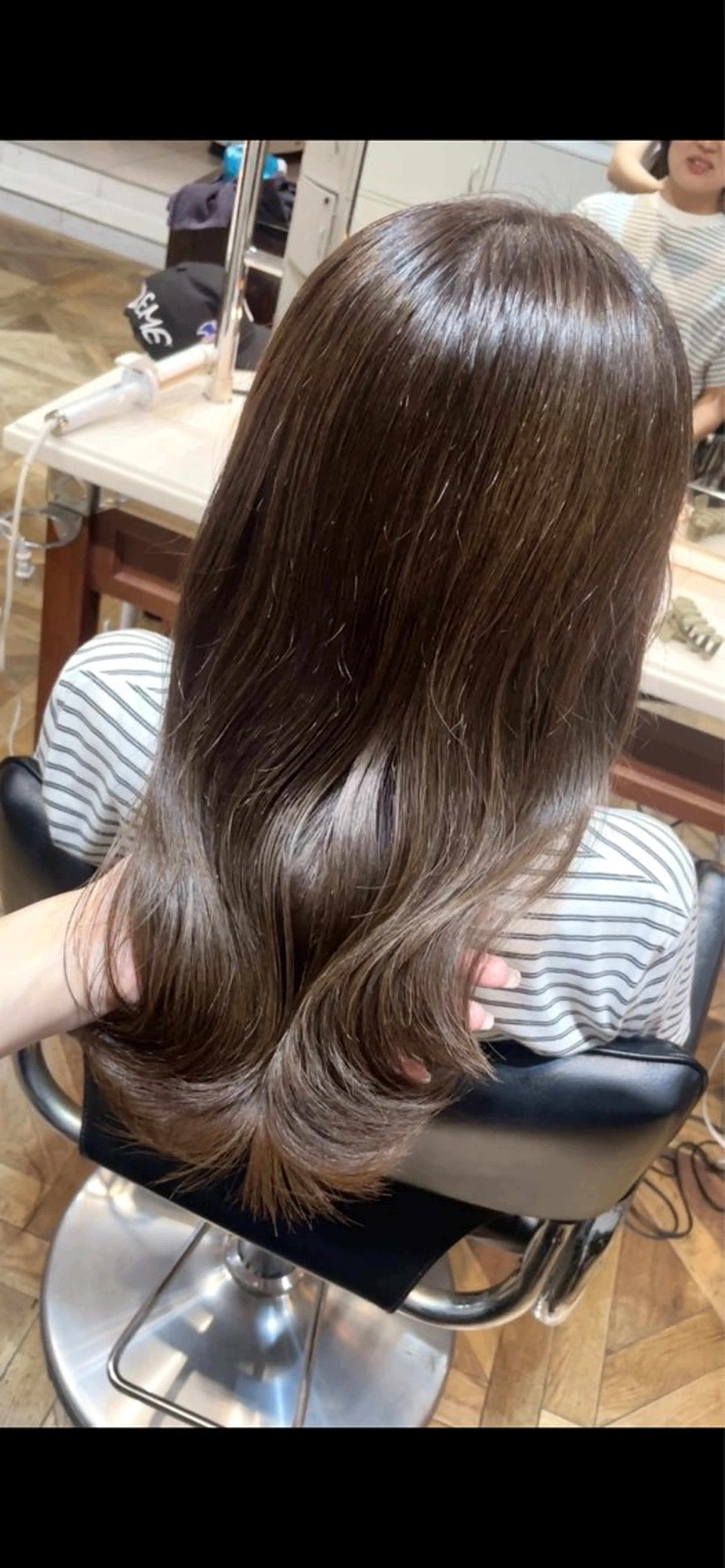 ロング カラー ベージュカラー ブリーチ ブリーチなしカラー カット ヘアカラー トリートメント BEBE所属・ブリーチなし 透明感カラーKANAのヘアスタイル