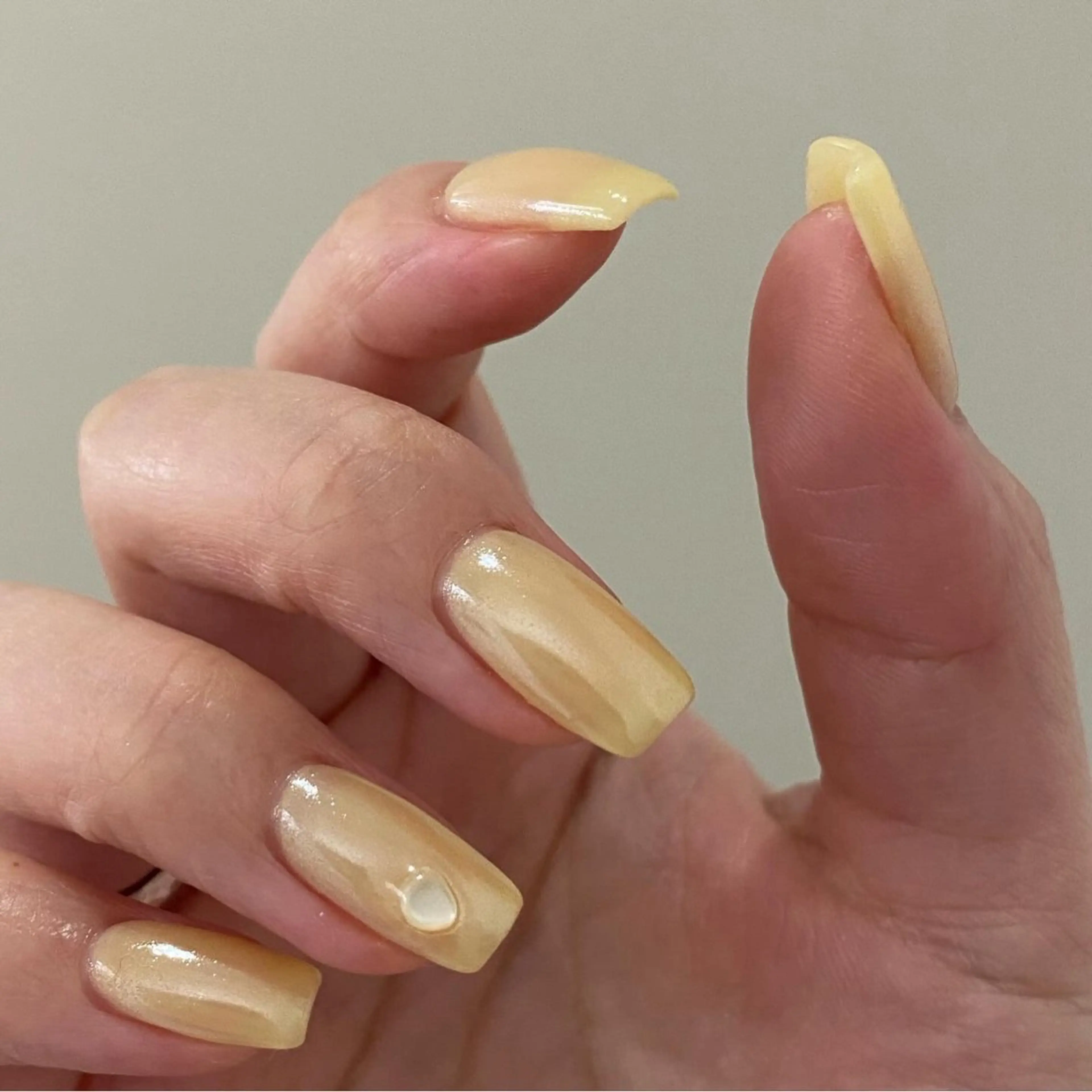 【10月限定クーポン❗️】オフなしaurora/mirror nail(ベースカラーあり)の写真