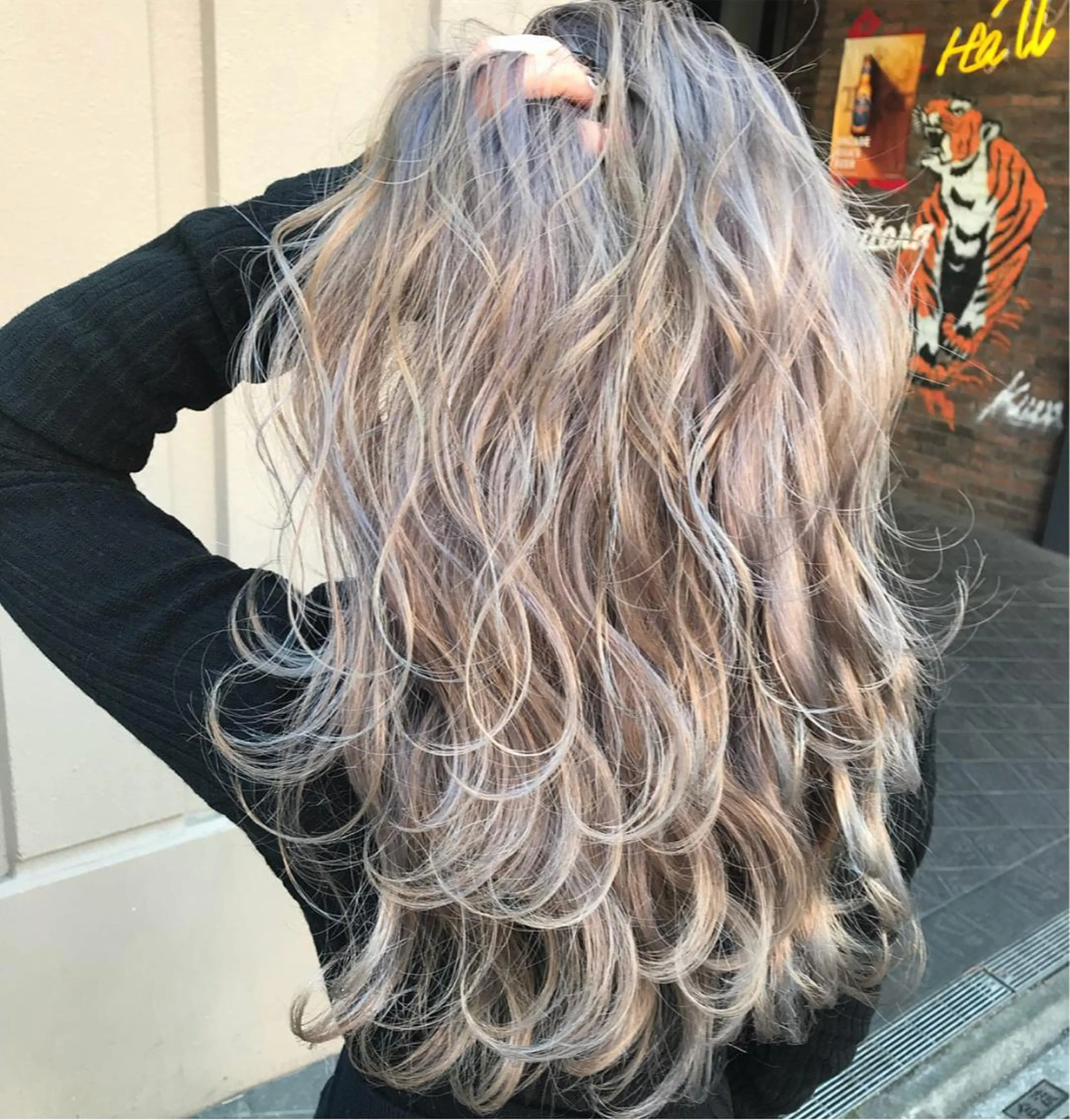 セミロング カラー 透明感カラー エクステ　ユノキ リョウタのヘアスタイル