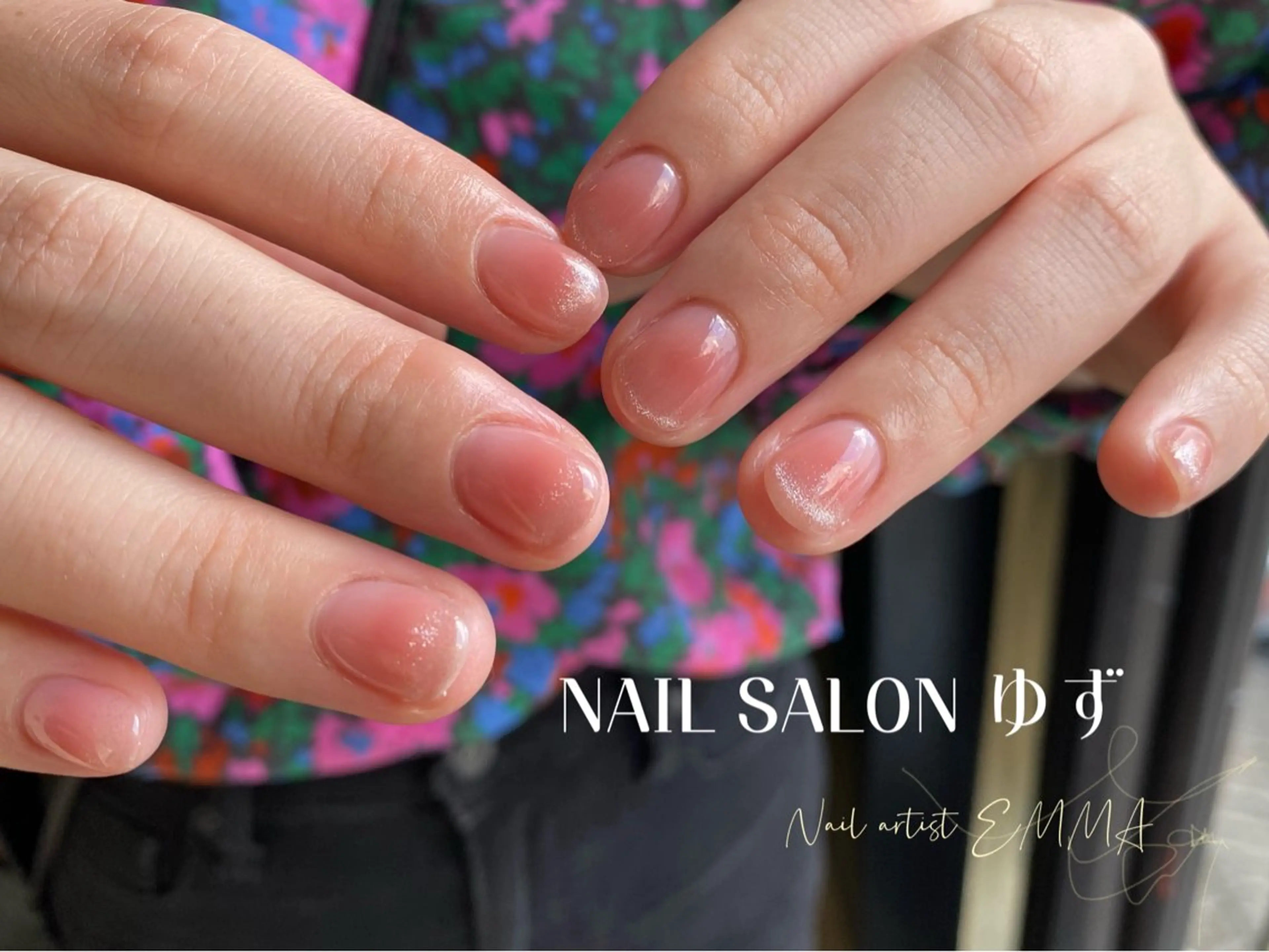 ネイル チークネイル フレンチネイル グラデーション 韓国ネイル ラメ(グリッター) ハンドネイル 商 小清のネイルデザイン