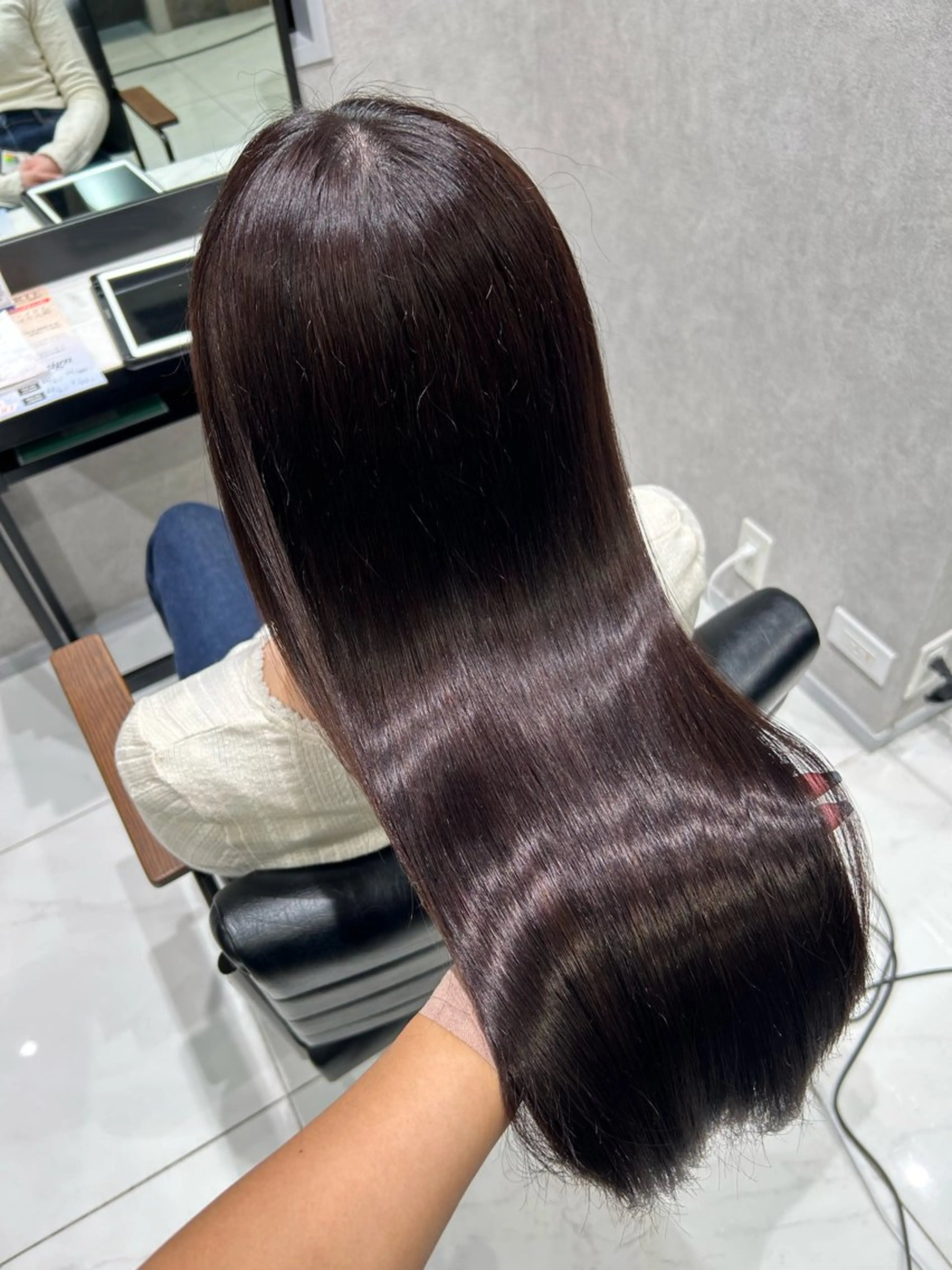 カラー グレージュ パープルグレージュ ヘアカラー トリートメント 透明感カラー🩵 束感まつげ🪼海月のマツエク・マツパデザイン