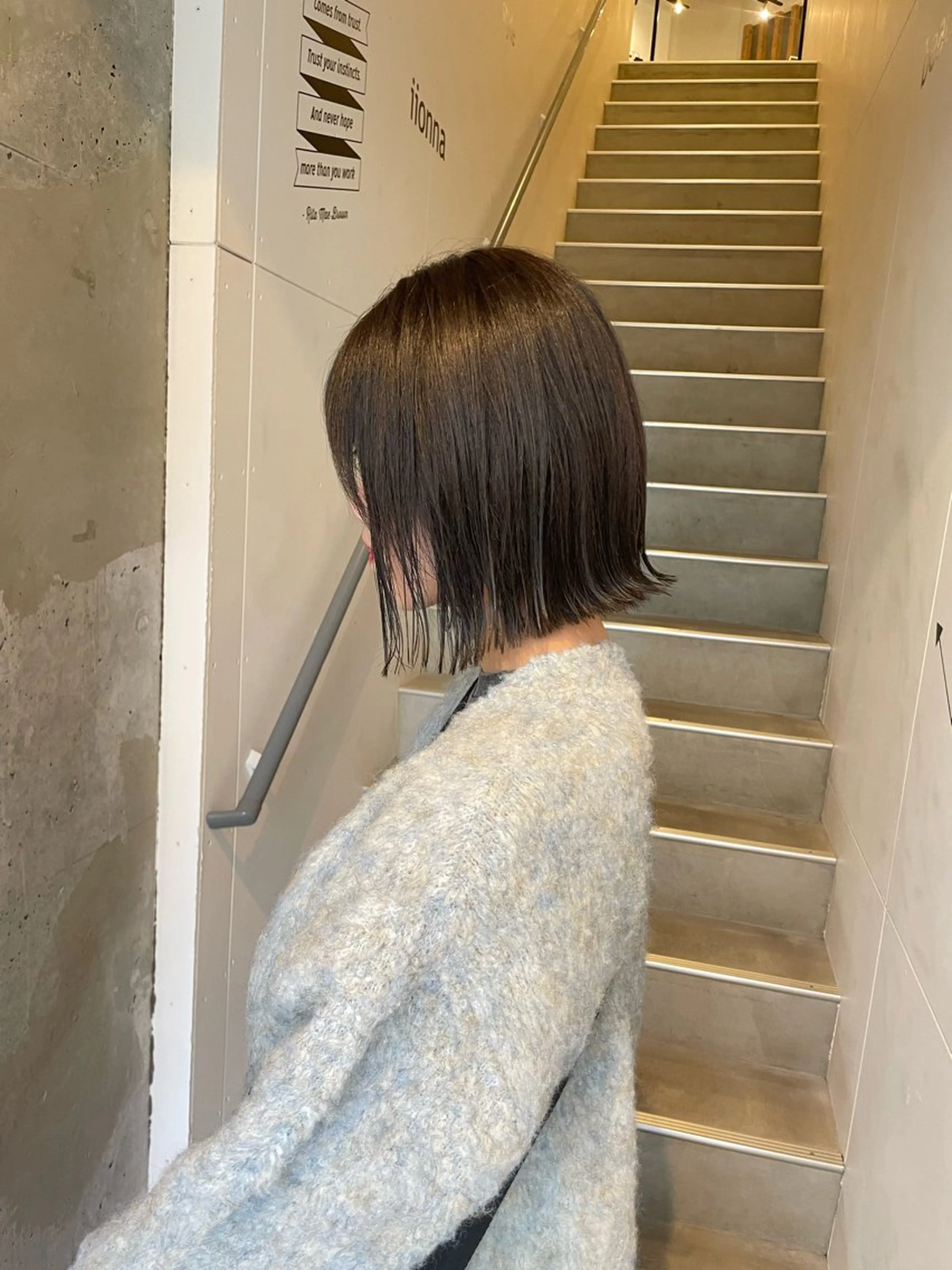 ショート カラー 切りっぱなしボブ 透明感カラー ボブ カット ヘアカラー A/LEE所属・久保田 千尋のヘアスタイル