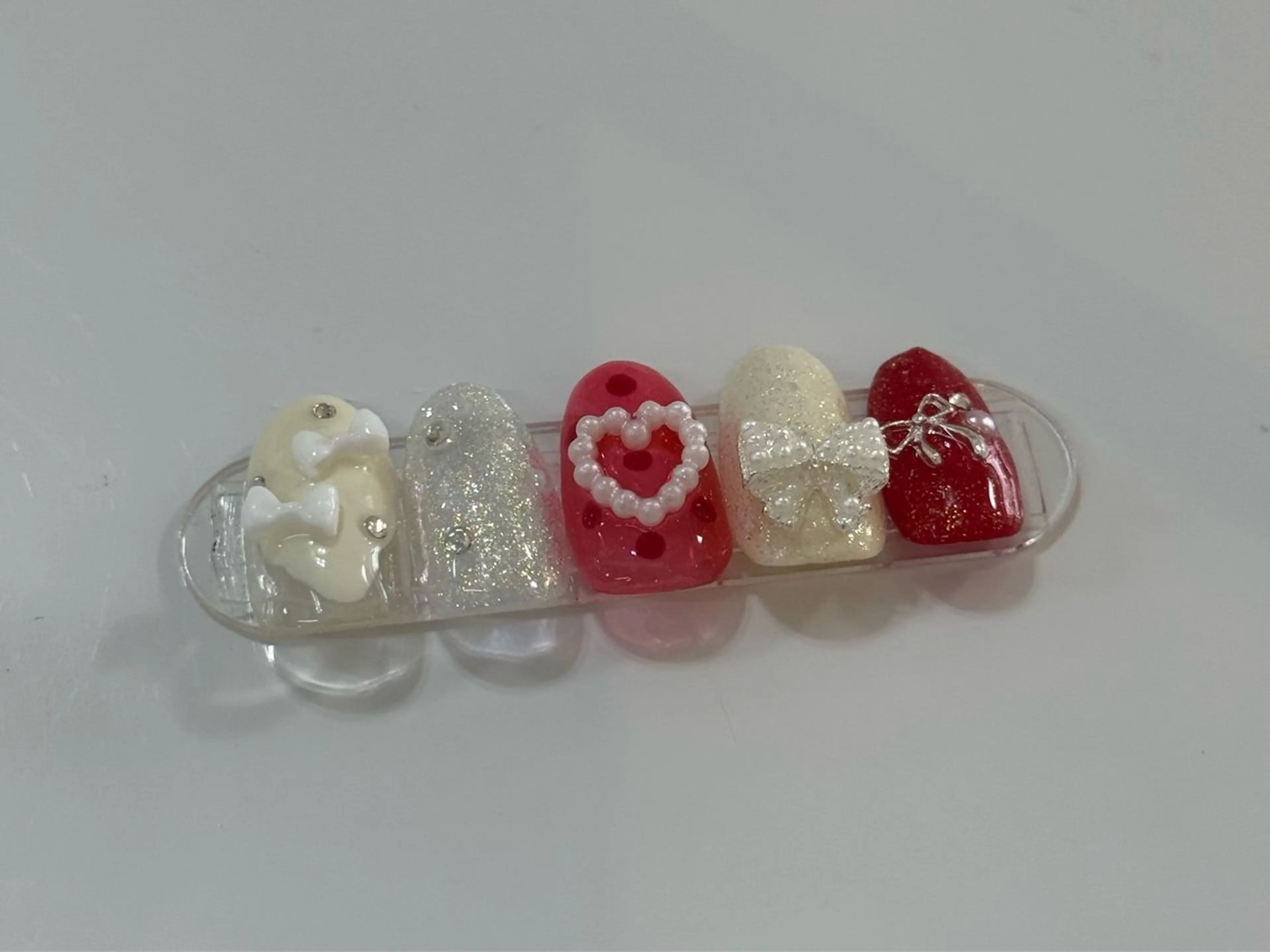 ネイル Loa　salon所属・小畑 寧捺のネイルデザイン