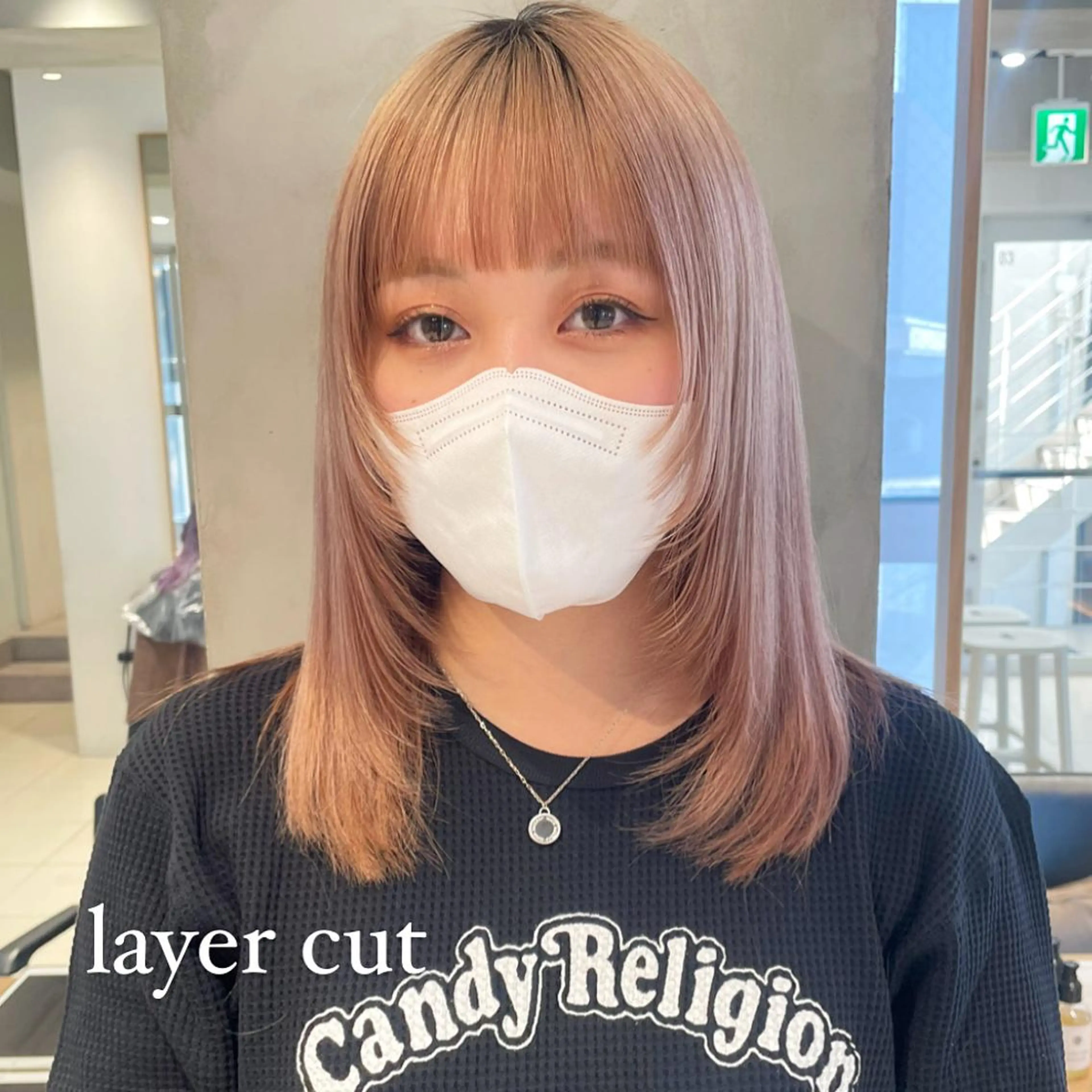 ミディアム カラー ヘアアレンジ ブリーチ ハイトーンカラー レイヤーカット topstylist 🖤川辺晴加🖤のヘアスタイル