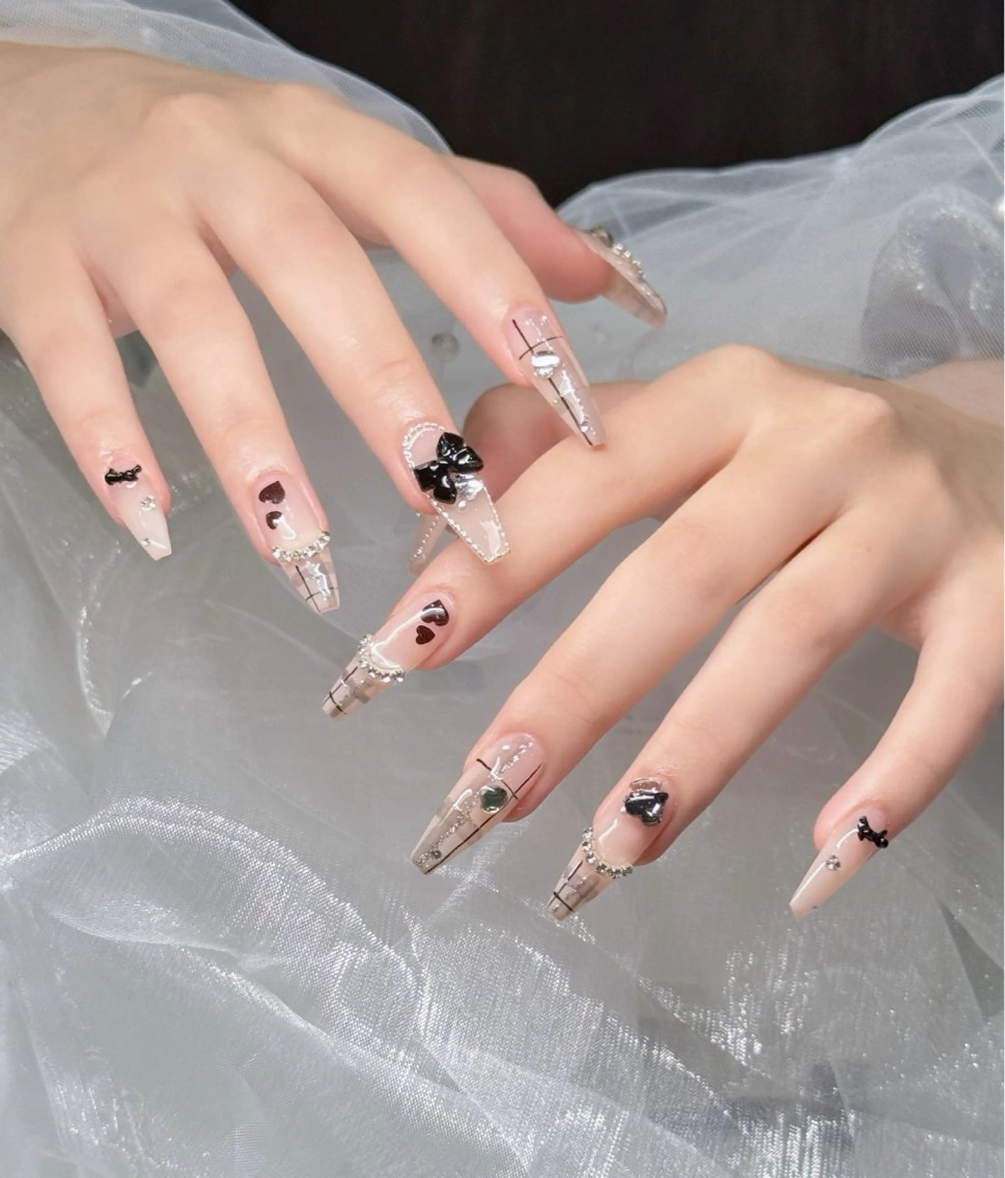 ネイル オーロラネイル ブルー チークネイル フットネイル フレンチネイル ハンドネイル HANA.NAILS所属・HANA 自宅サロンのネイルデザイン