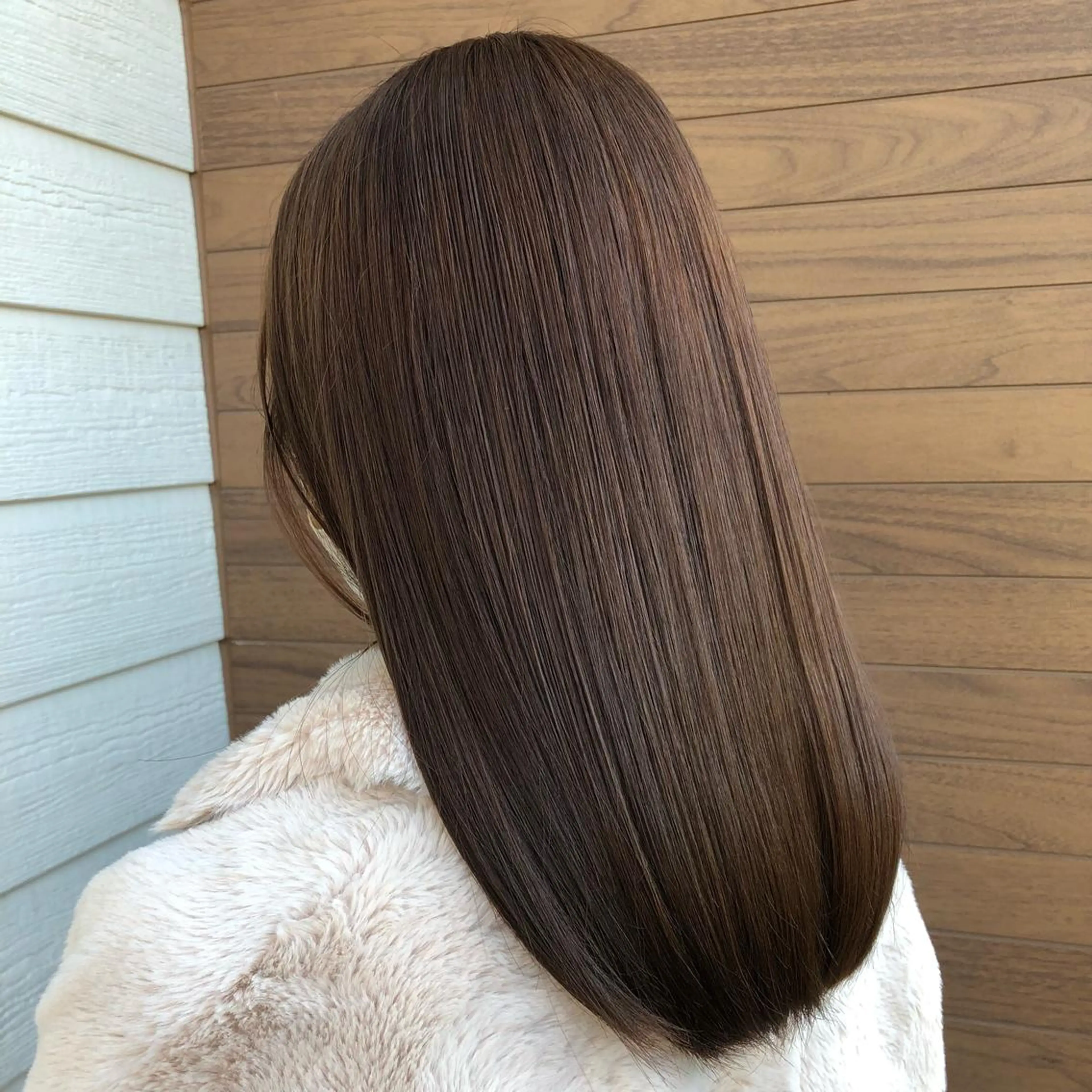 ロング PACE所属・ayumi ／透明感カラーのヘアスタイル