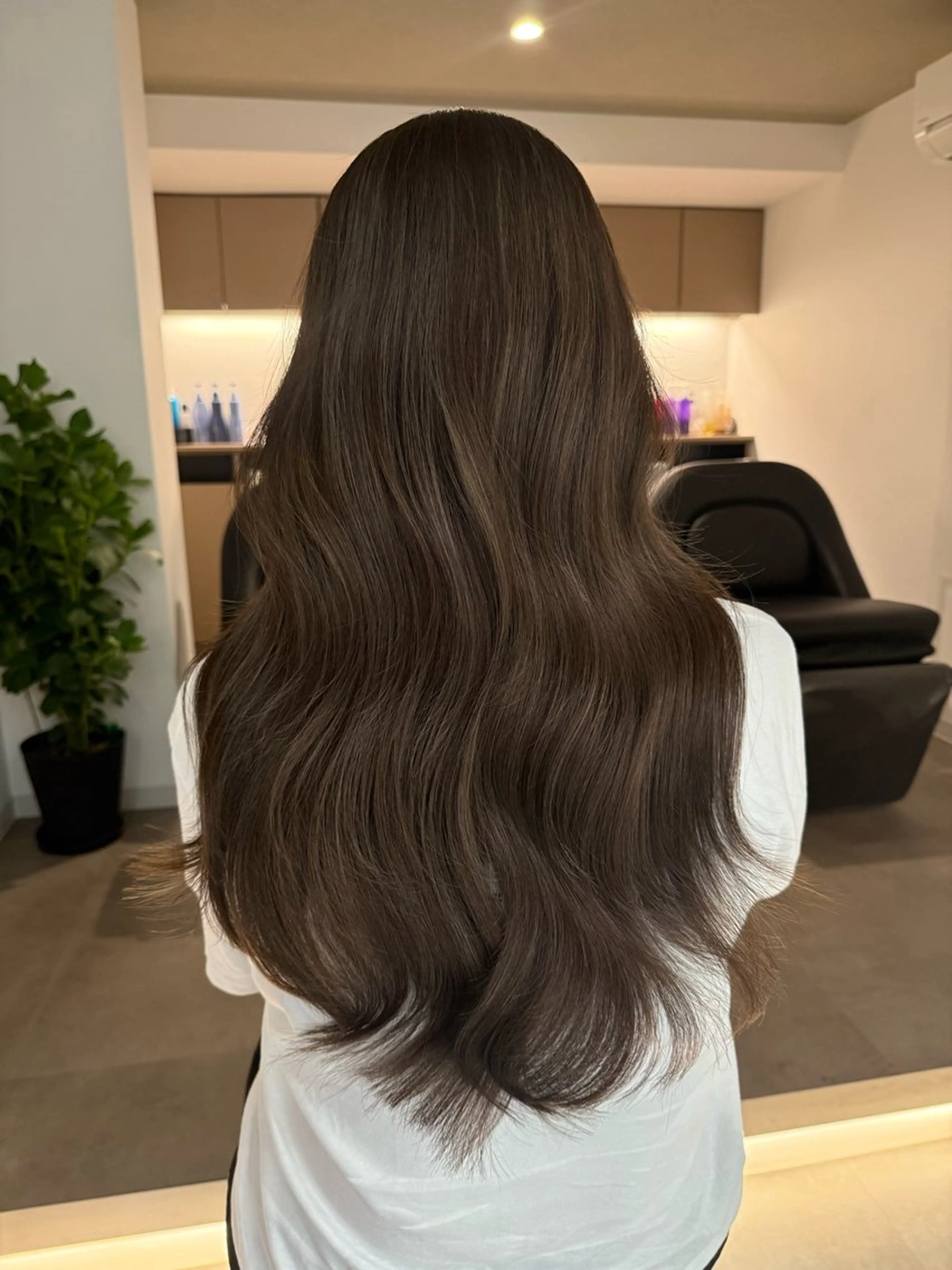 ロング カラー ベージュカラー ブリーチ ブラウンカラー ケアブリーチ カシス ヘアカラー 艶感×抜け感hair /ReLit 正源のヘアスタイル