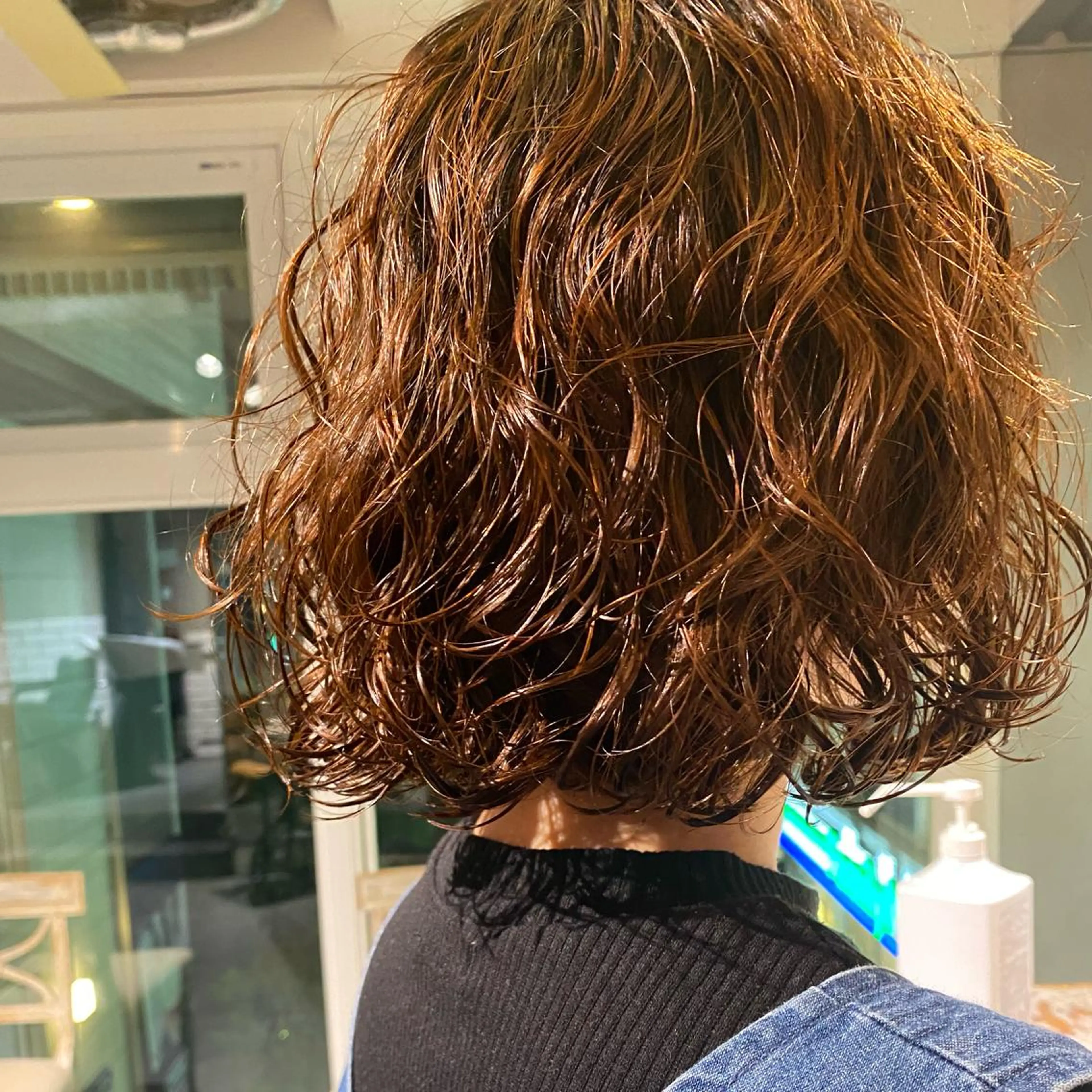 パーマ ボブ カット パーマ トリートメント デザインカラー/パー マ🦖外岡咲希🦖のヘアスタイル