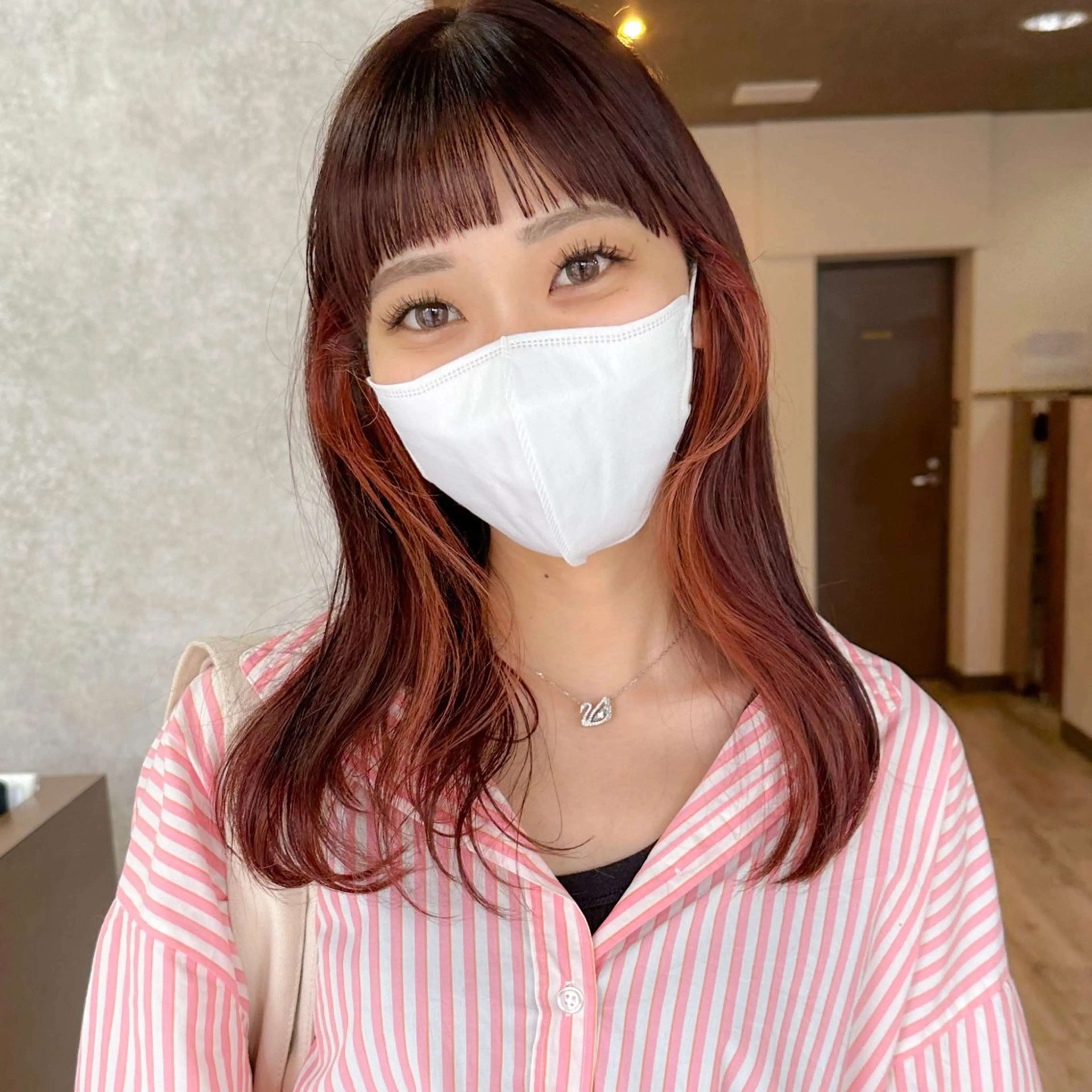 セミロング カラー ブラウンカラー インナーカラー レッドカラー レッドブラウン 高橋 みく/ minim 暖色のヘアスタイル