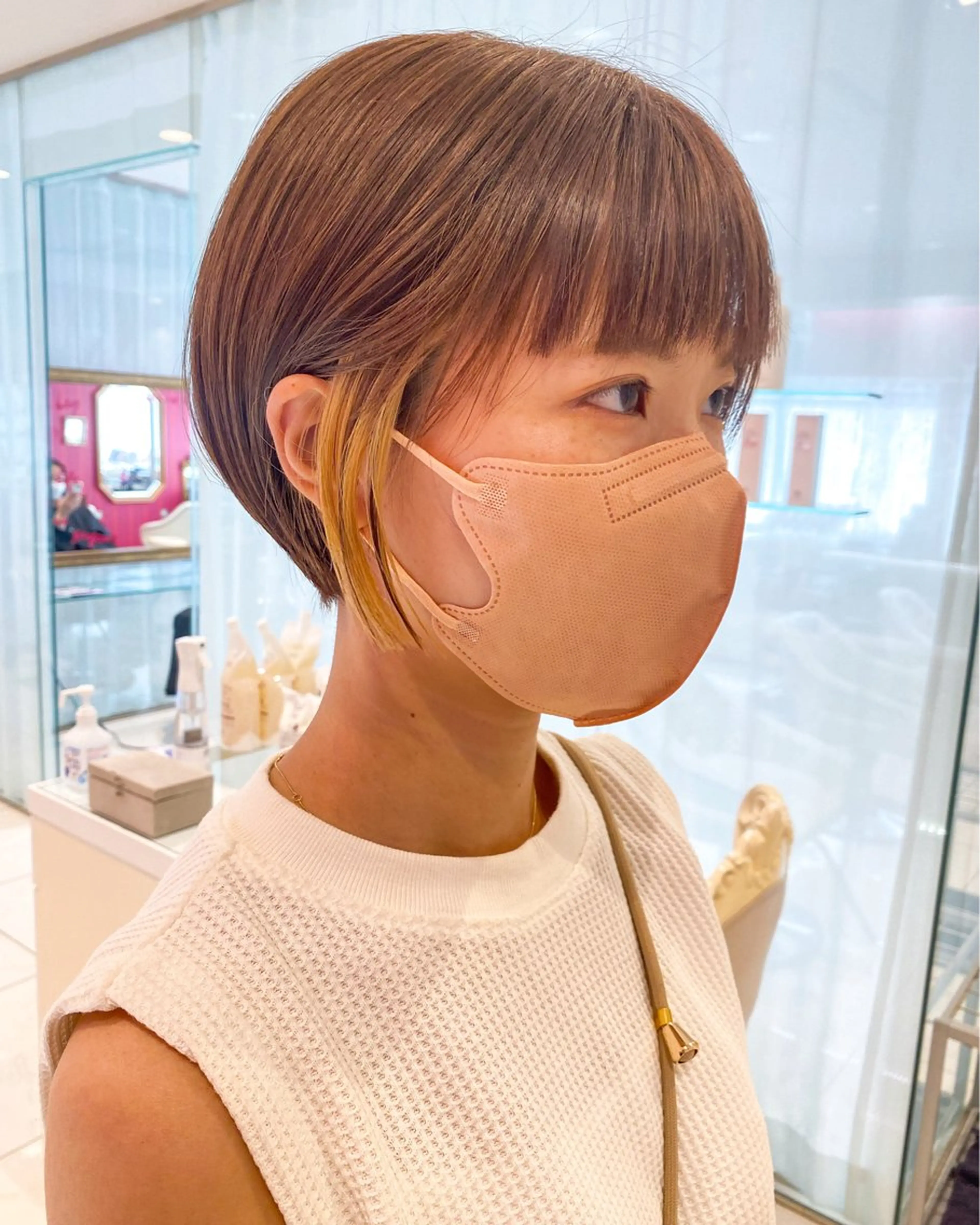 カット+インナーカラー（ブリーチ込み）+カラー+トリートメントの写真